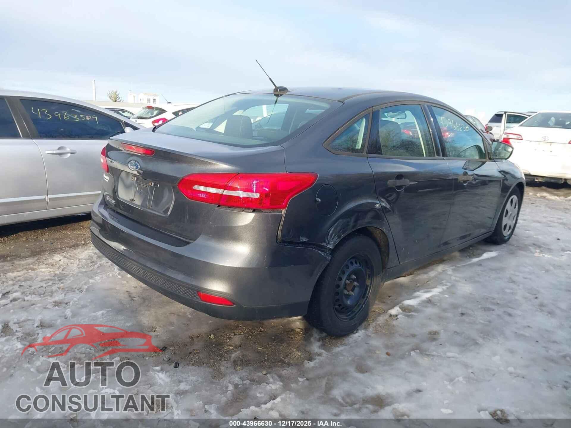 FORD FOCUS 2017 - 1FADP3E20HL276123