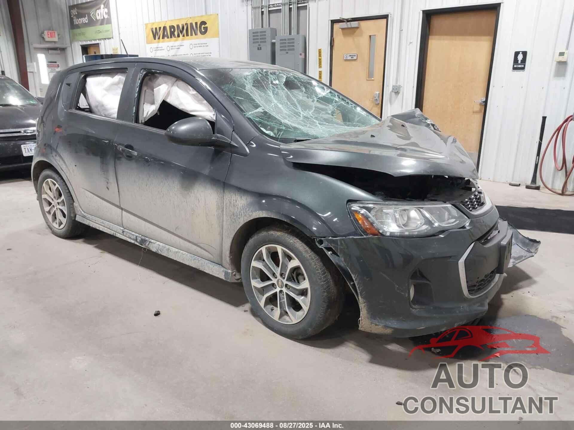 CHEVROLET SONIC 2017 - 1G1JD6SB9H4127336