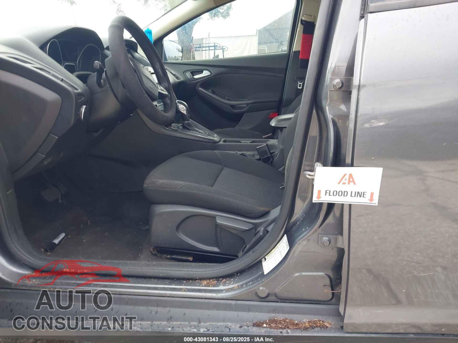 FORD FOCUS 2017 - 1FADP3H26HL294685