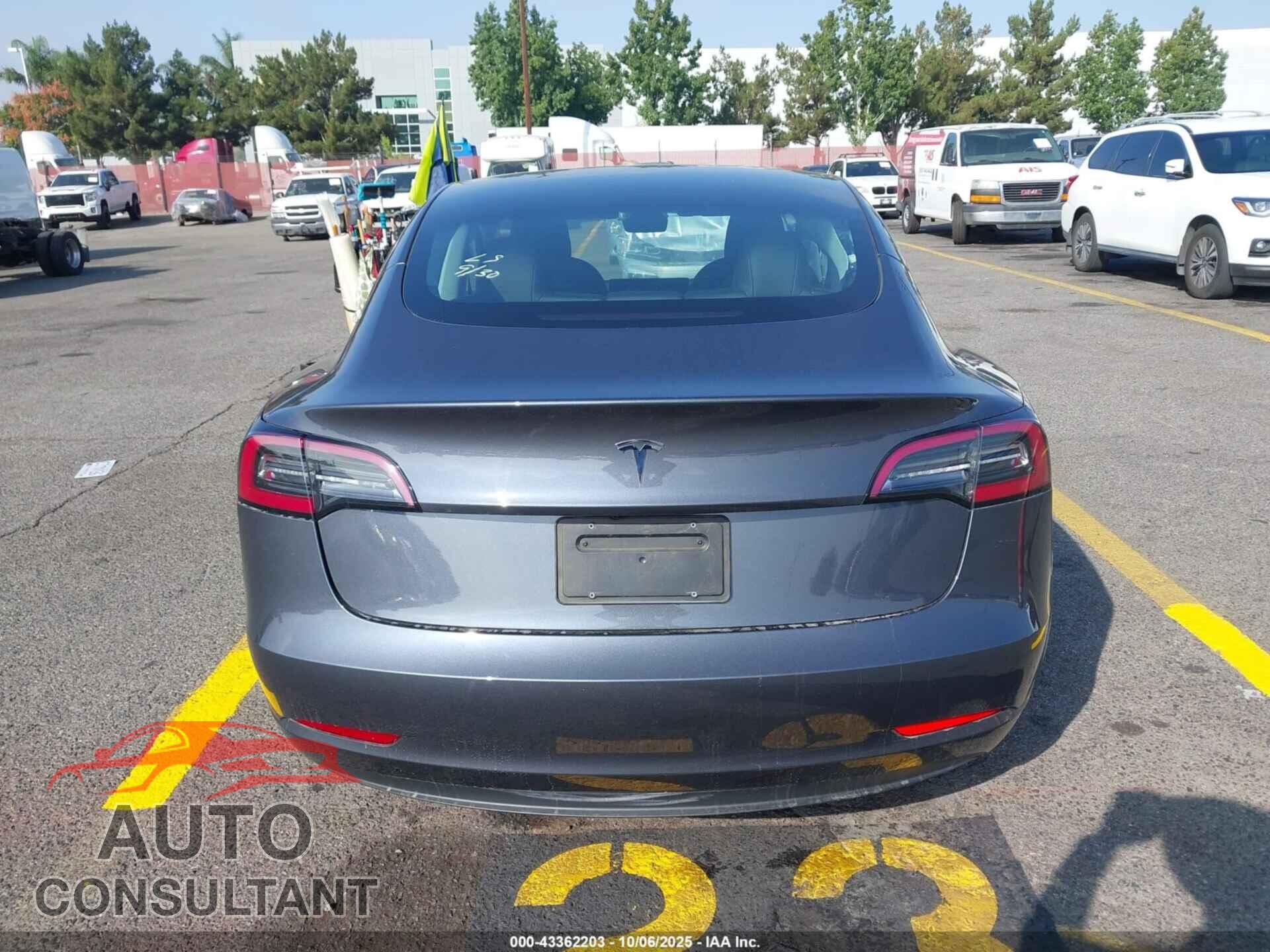 TESLA MODEL 3 2023 - 5YJ3E1EA9PF459108