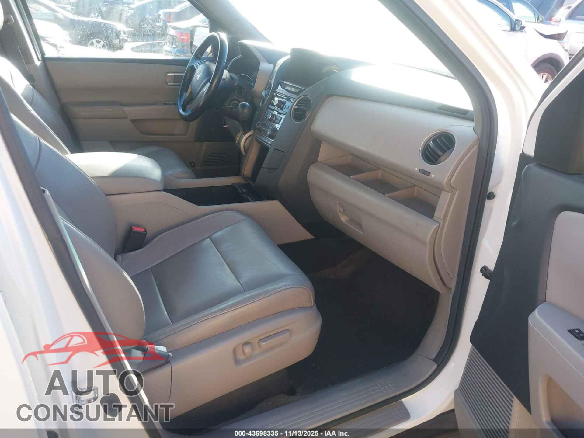 HONDA PILOT 2013 - 5FNYF4H56DB053270