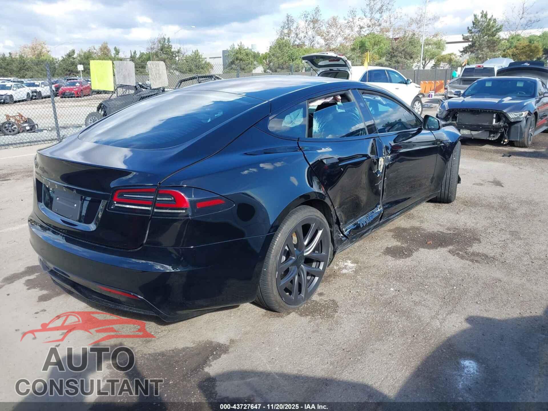 TESLA MODEL S 2023 - 5YJSA1E5XPF516491