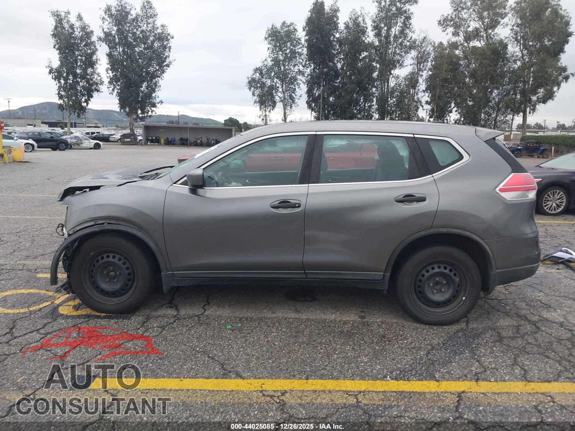 NISSAN ROGUE 2016 - KNMAT2MT3GP717182