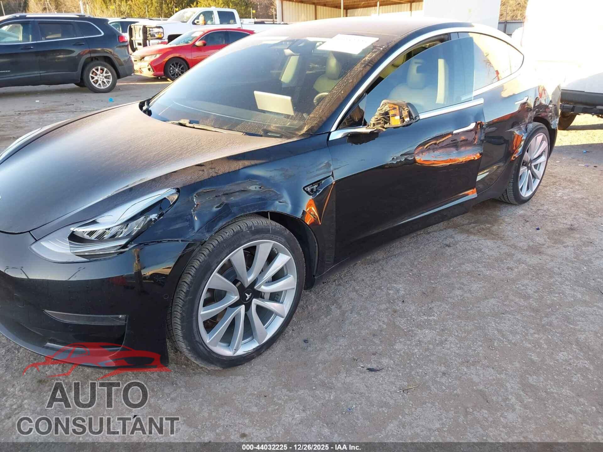 TESLA MODEL 3 2018 - 5YJ3E1EA3JF061092