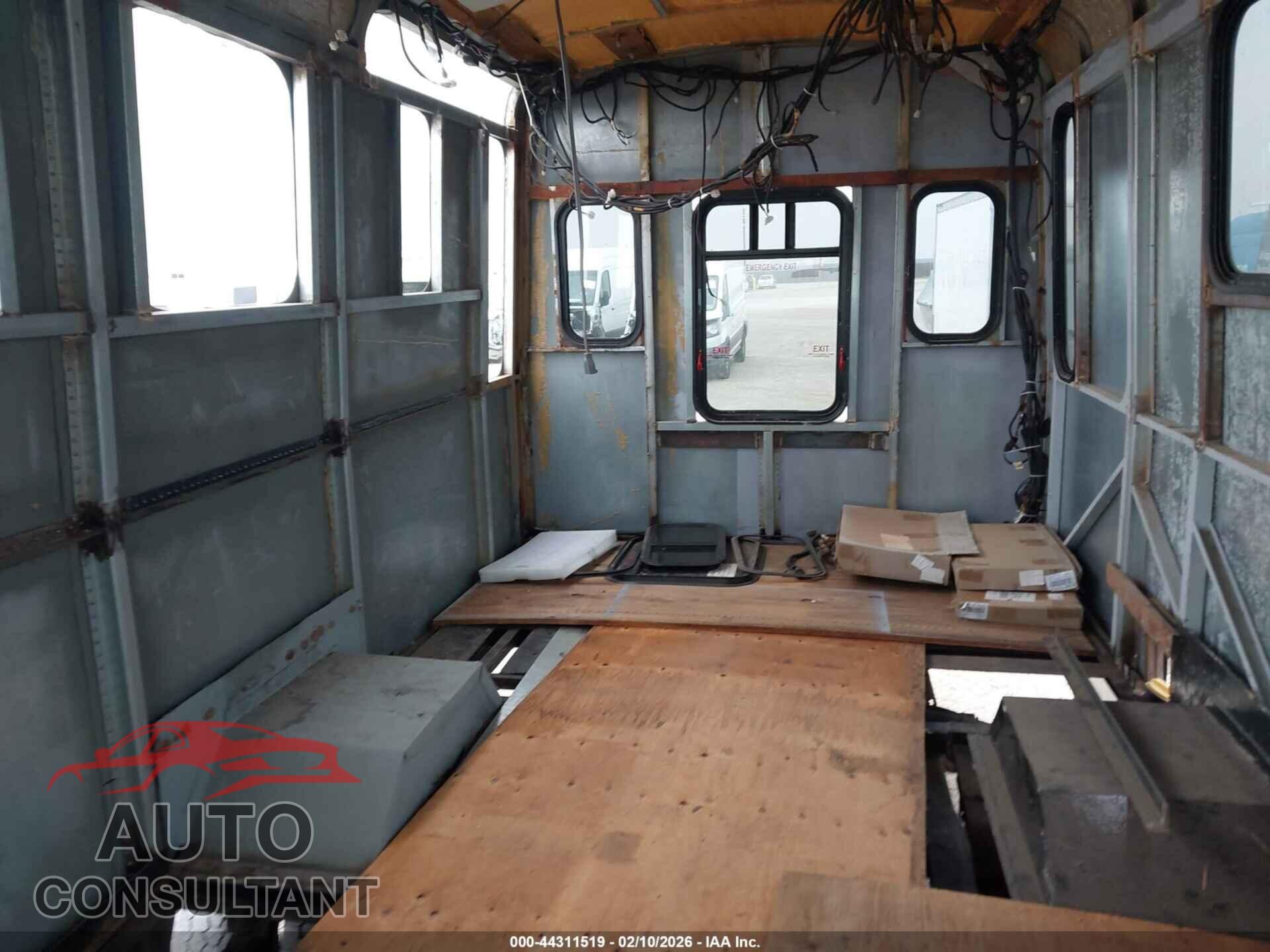 FORD E-350 CUTAWAY 2013 - 1FDEE3FL2DDA83595