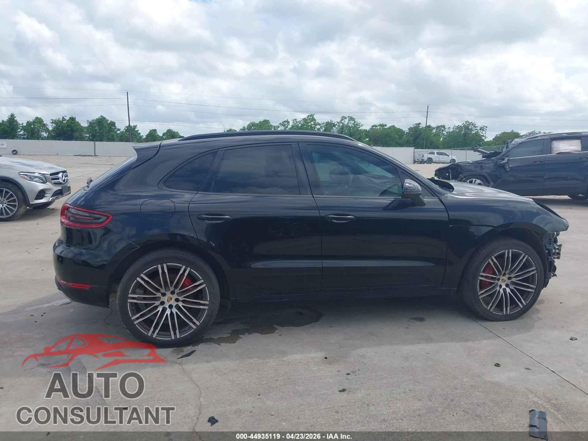 PORSCHE MACAN 2016 - WP1AF2A58GLB90887