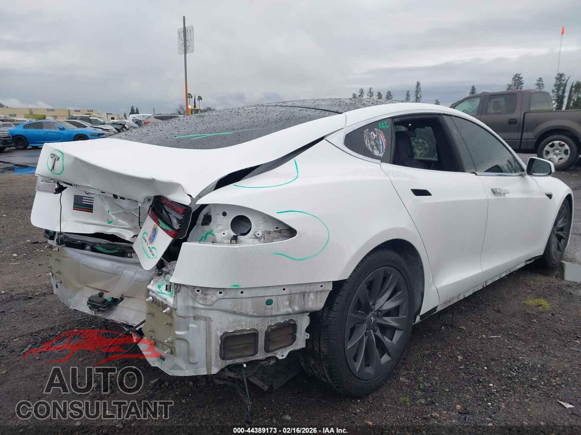 TESLA MODEL S 2019 - 5YJSA1E28KF348302