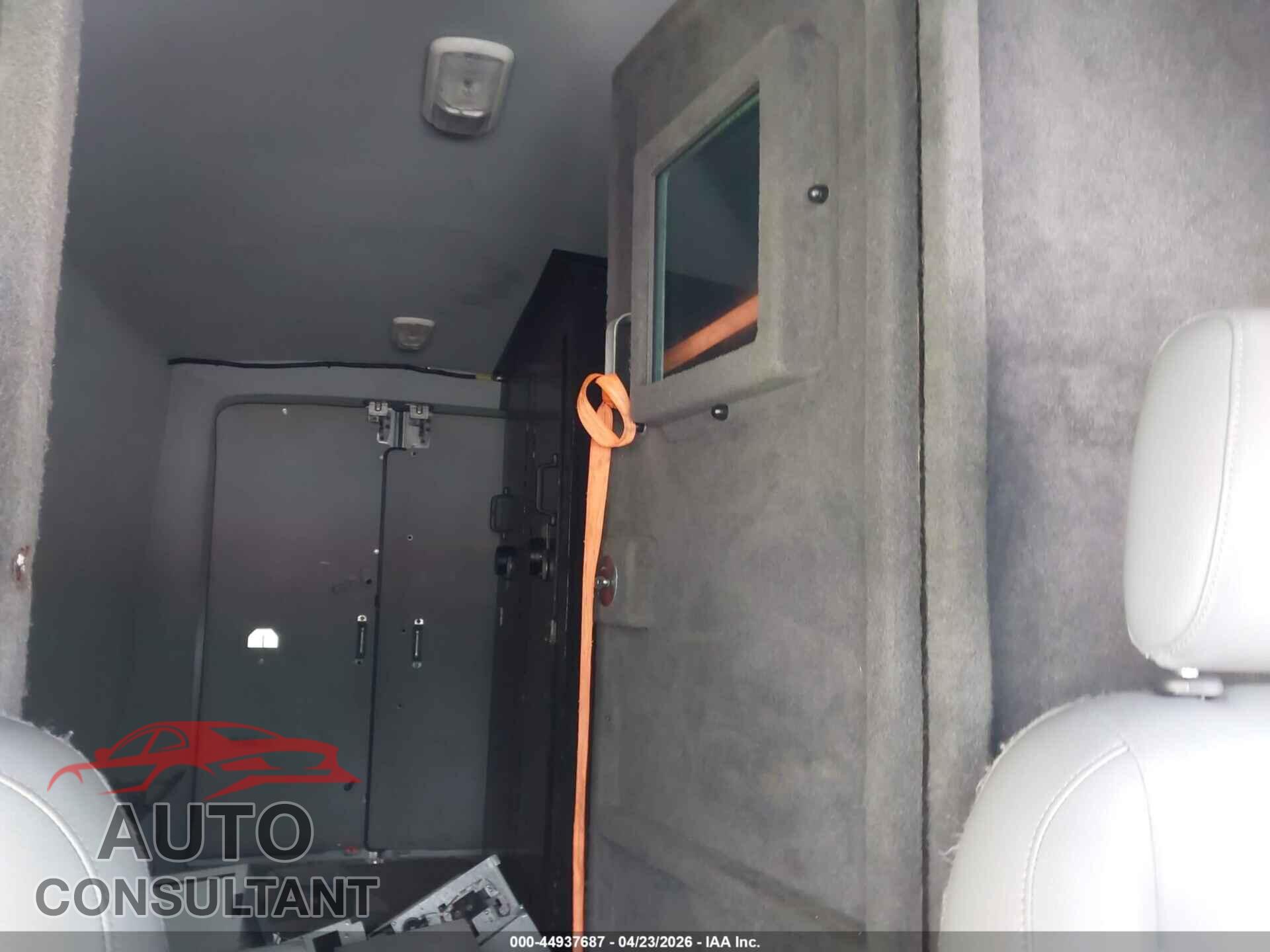 FORD TRANSIT-250 2015 - 1FTNR2CG1FKA00876