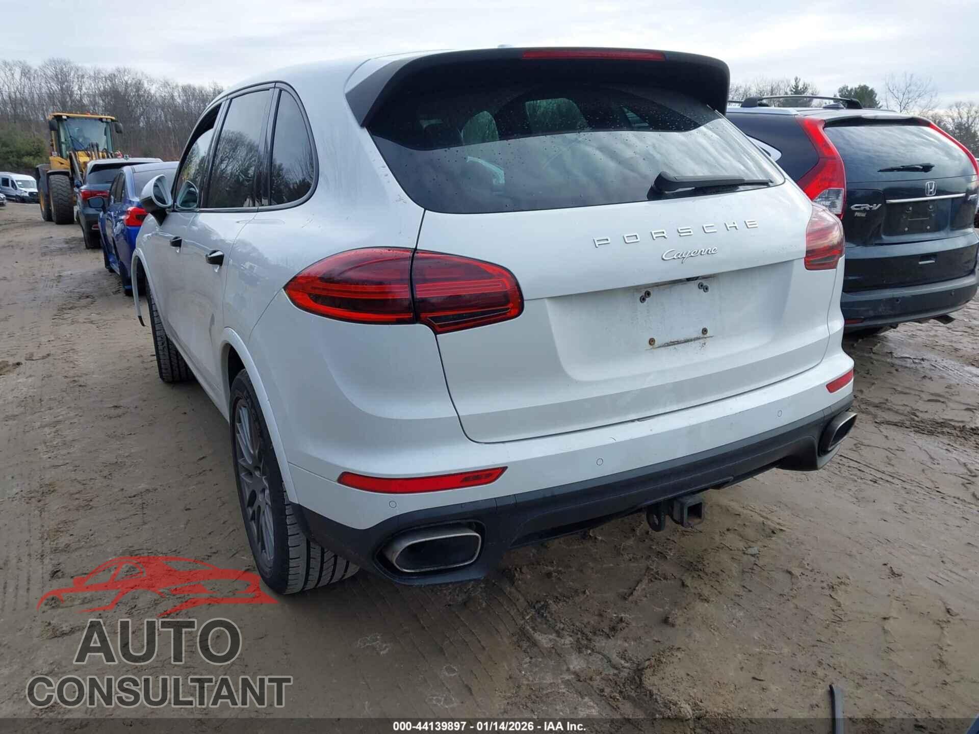 PORSCHE CAYENNE 2017 - WP1AA2A20HKA80413