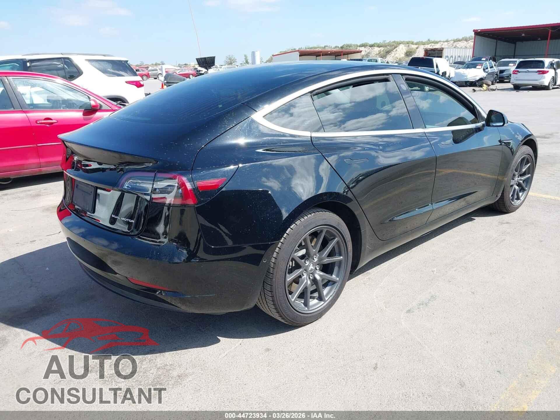 TESLA MODEL 3 2019 - 5YJ3E1EB5KF385672