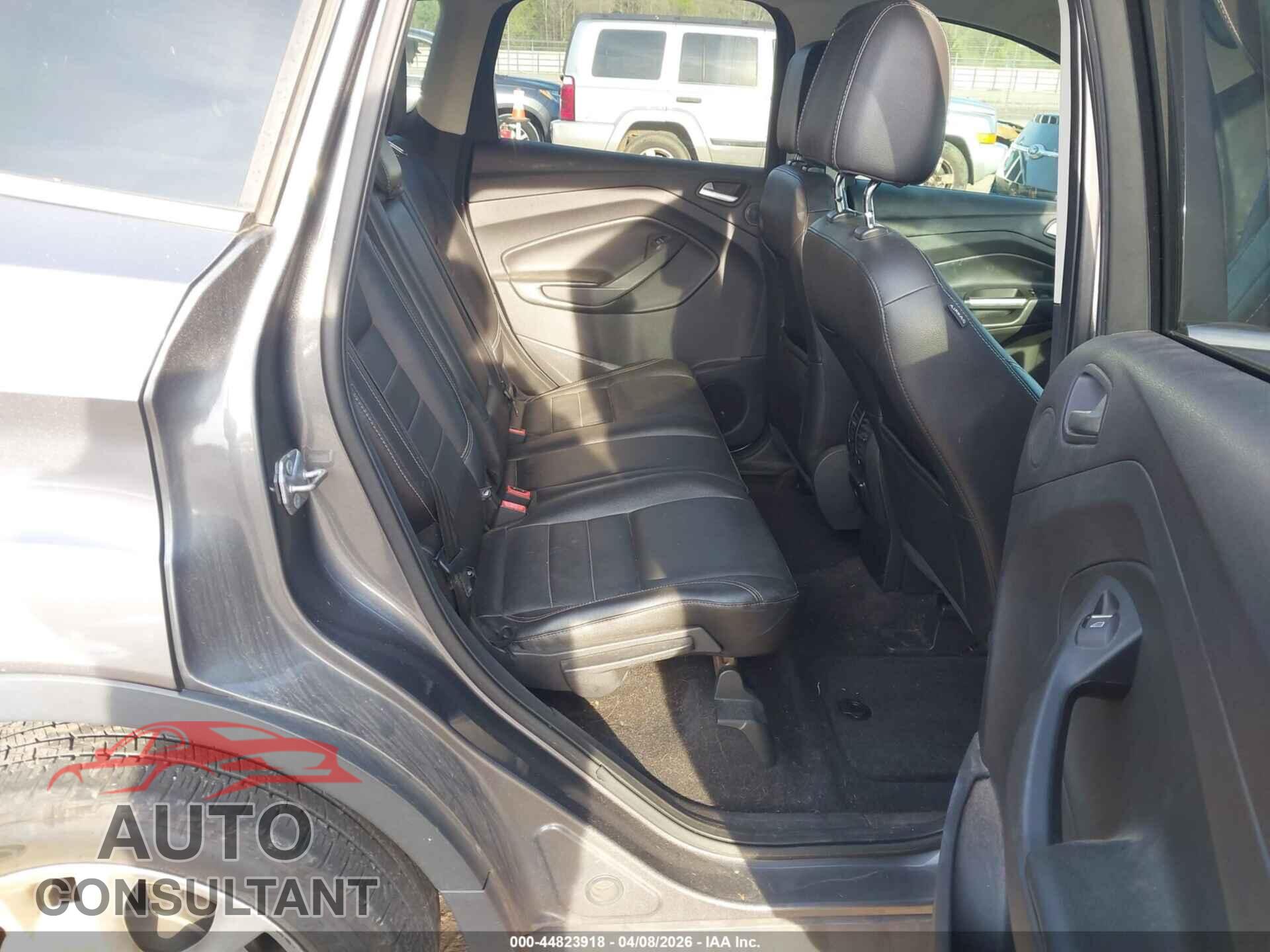 FORD ESCAPE 2014 - 1FMCU0J90EUA46292