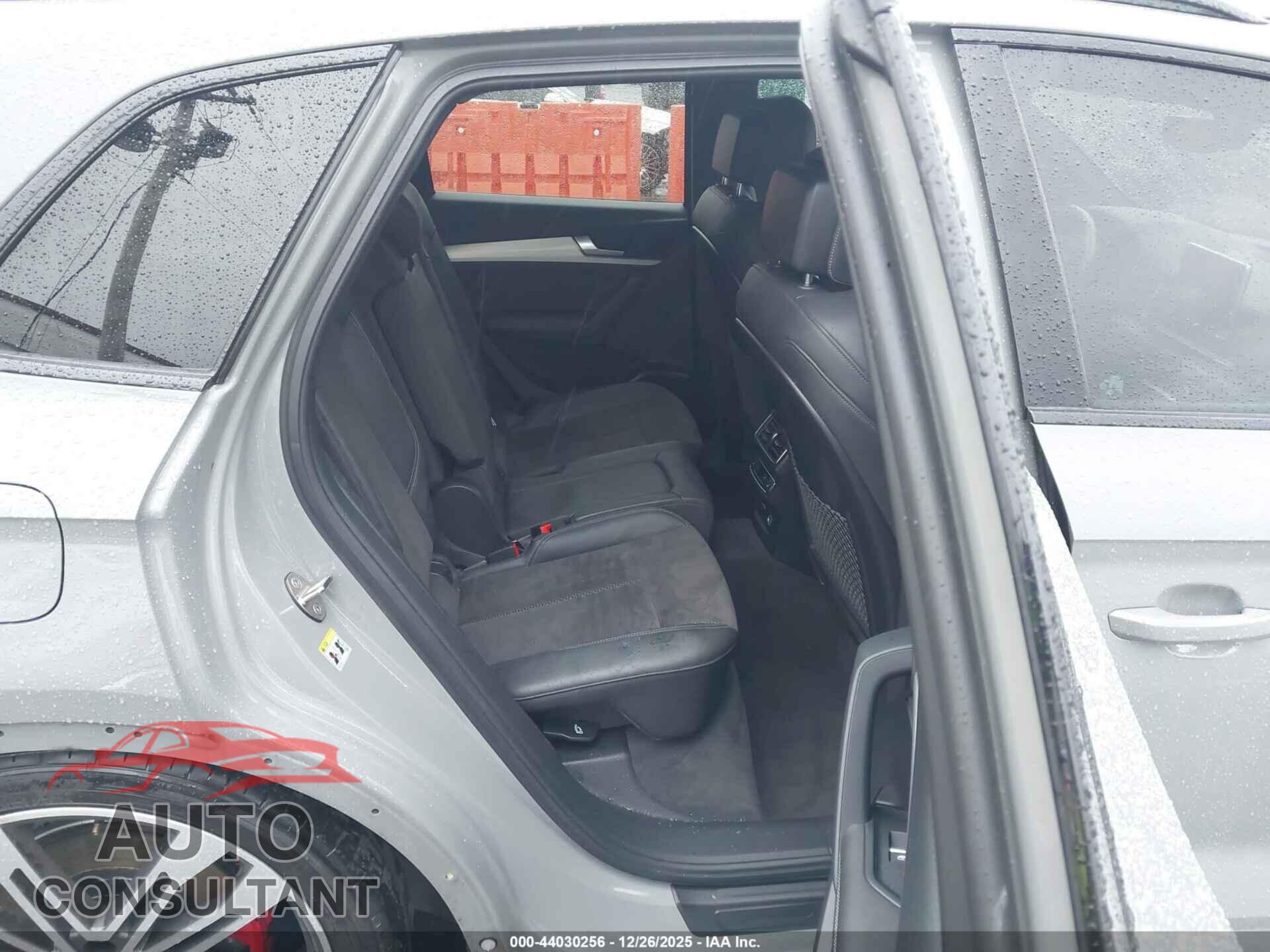 AUDI SQ5 2019 - WA1B4AFY0K2096553