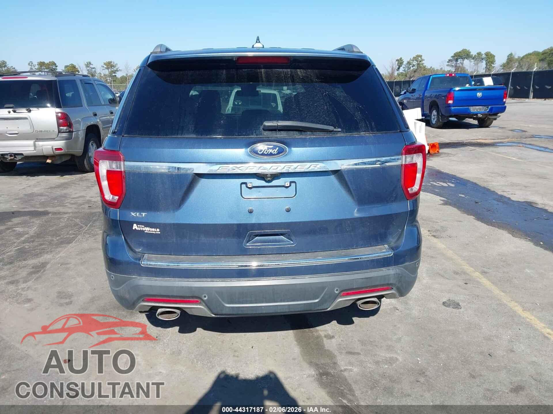 FORD EXPLORER 2018 - 1FM5K7D80JGB17588