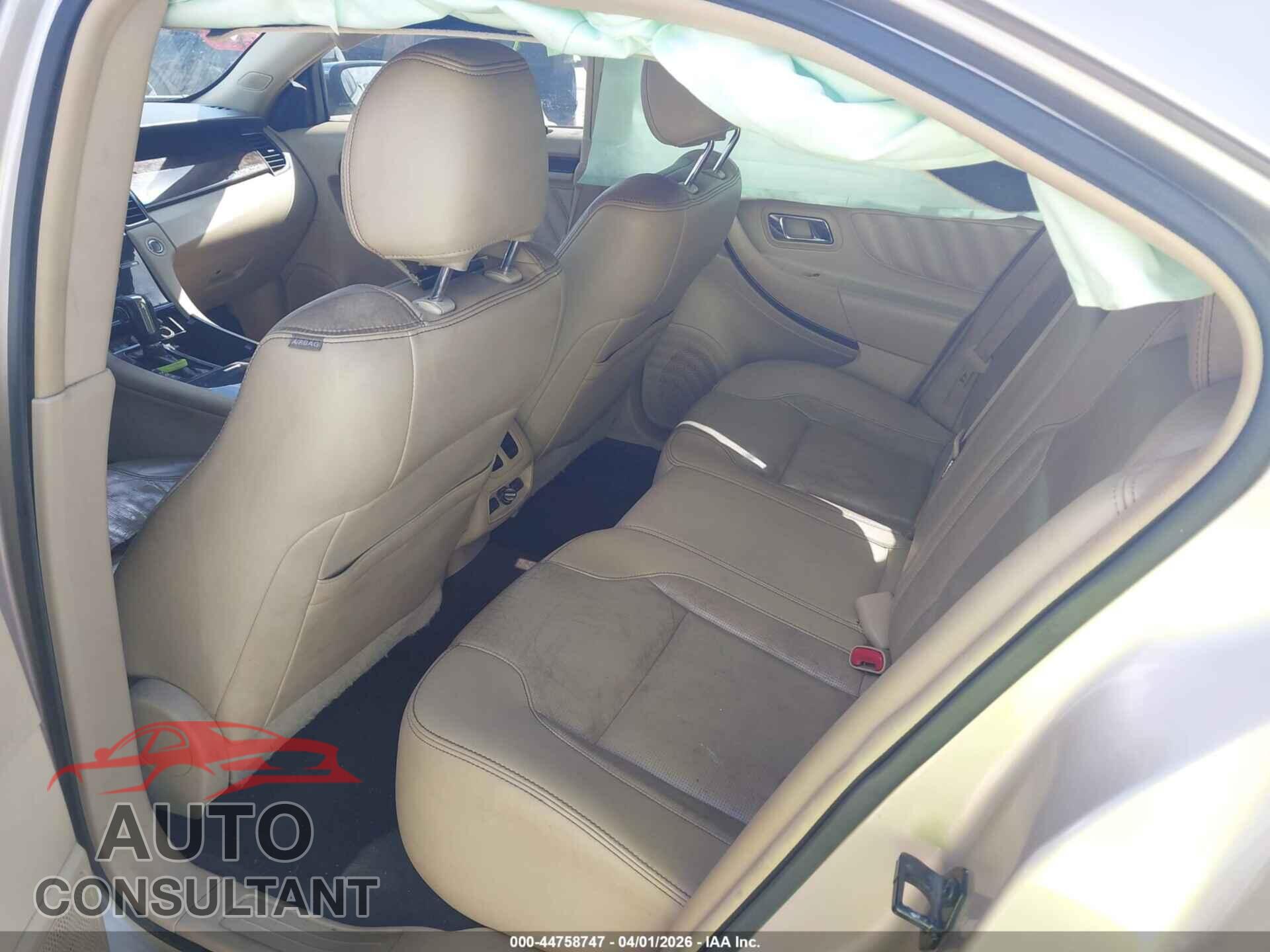 FORD TAURUS 2017 - 1FAHP2F80HG112331