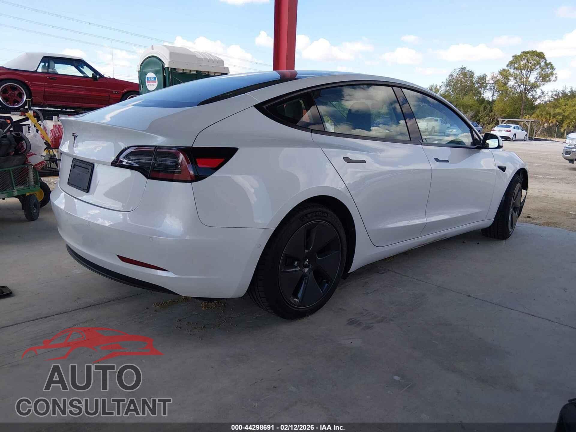 TESLA MODEL 3 2021 - 5YJ3E1EA2MF096825