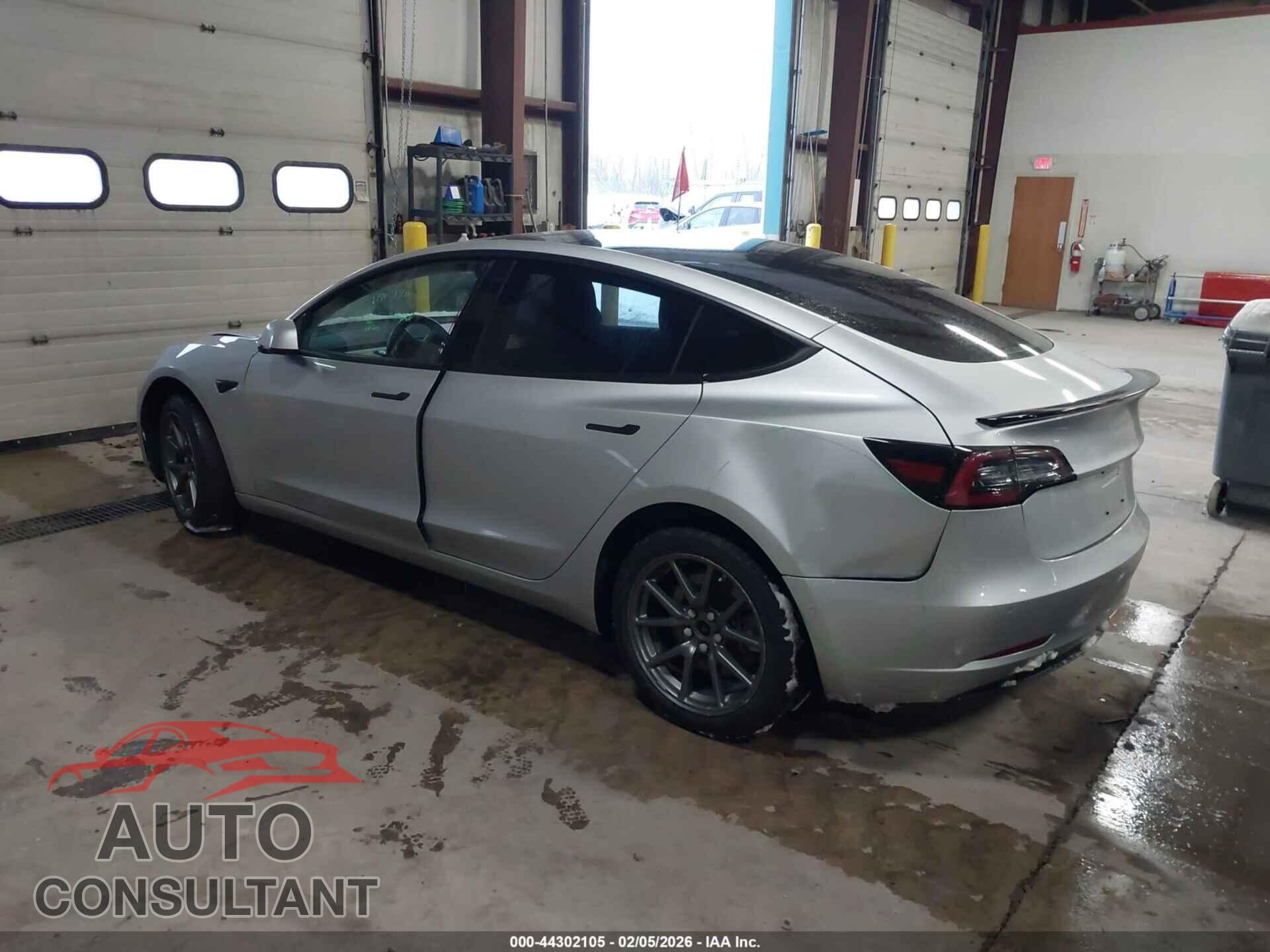 TESLA MODEL 3 2018 - 5YJ3E1EA0JF008768