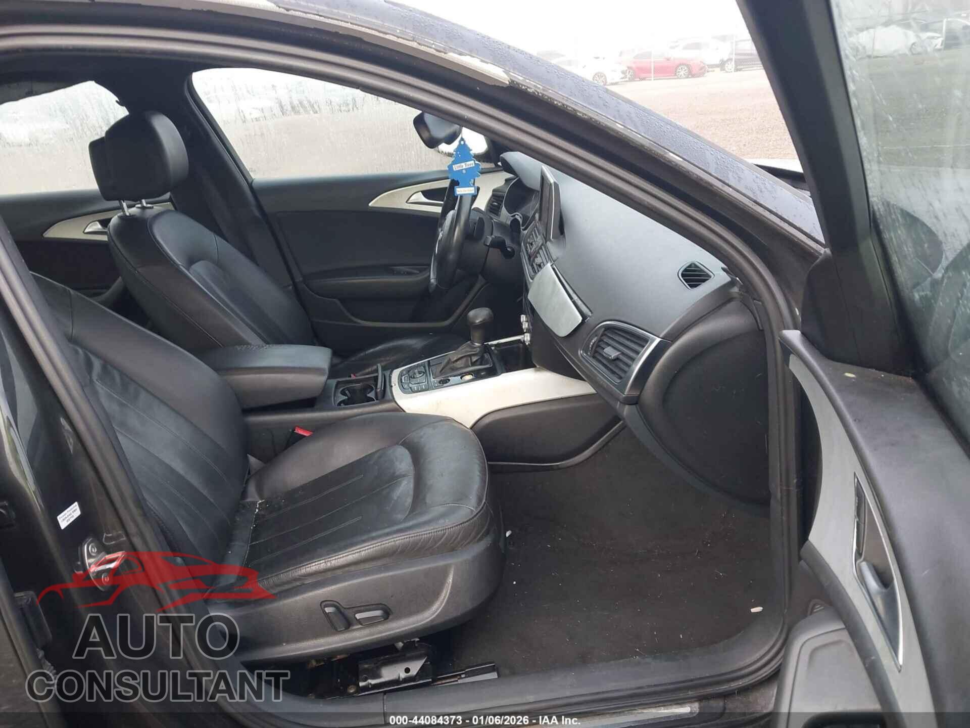 AUDI A6 2014 - WAUDFAFC2EN093571
