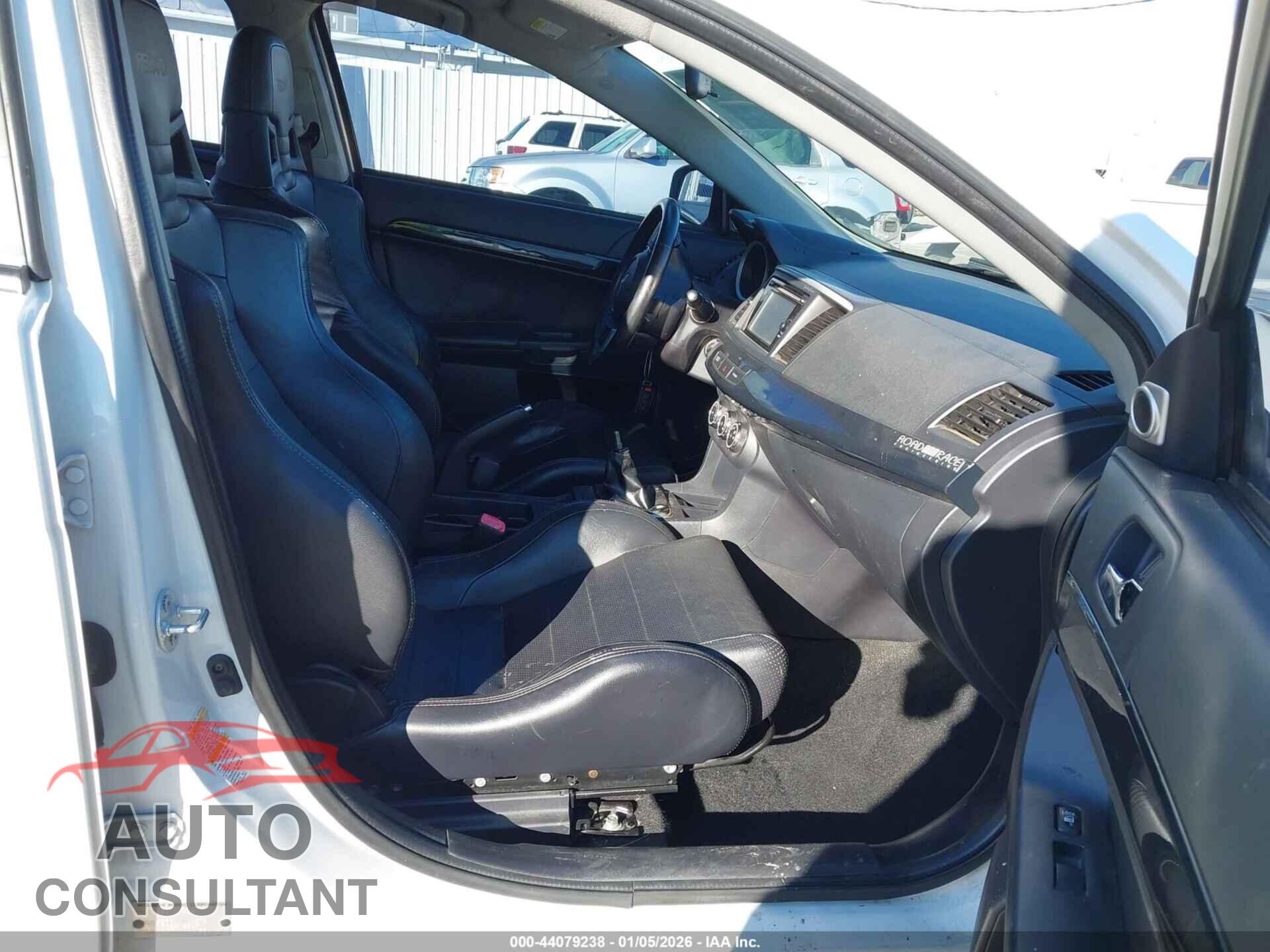 MITSUBISHI LANCER EVOLUTION 2015 - JA32W8FV2FU018220