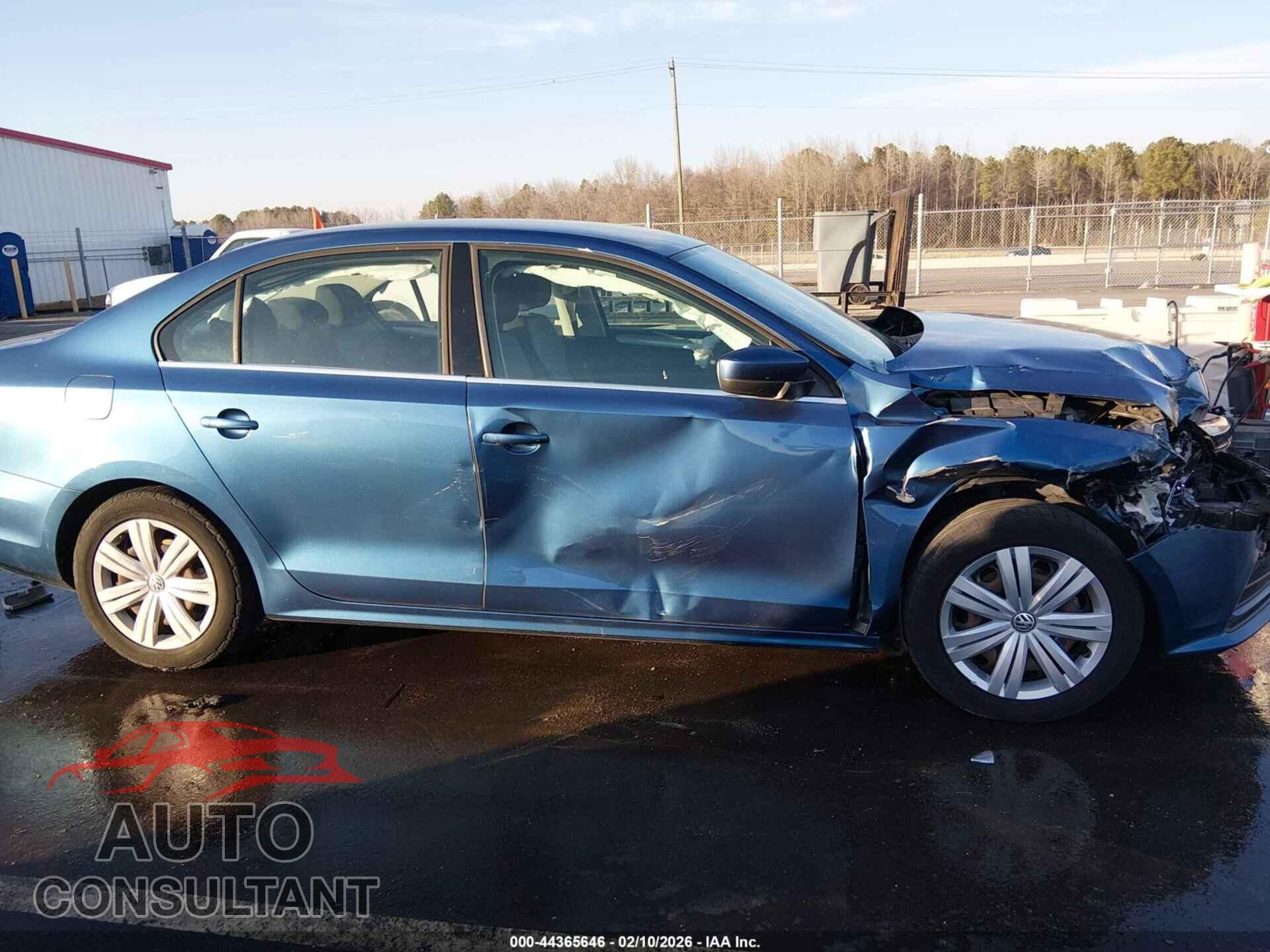 VOLKSWAGEN JETTA 2017 - 3VW2B7AJ2HM403647