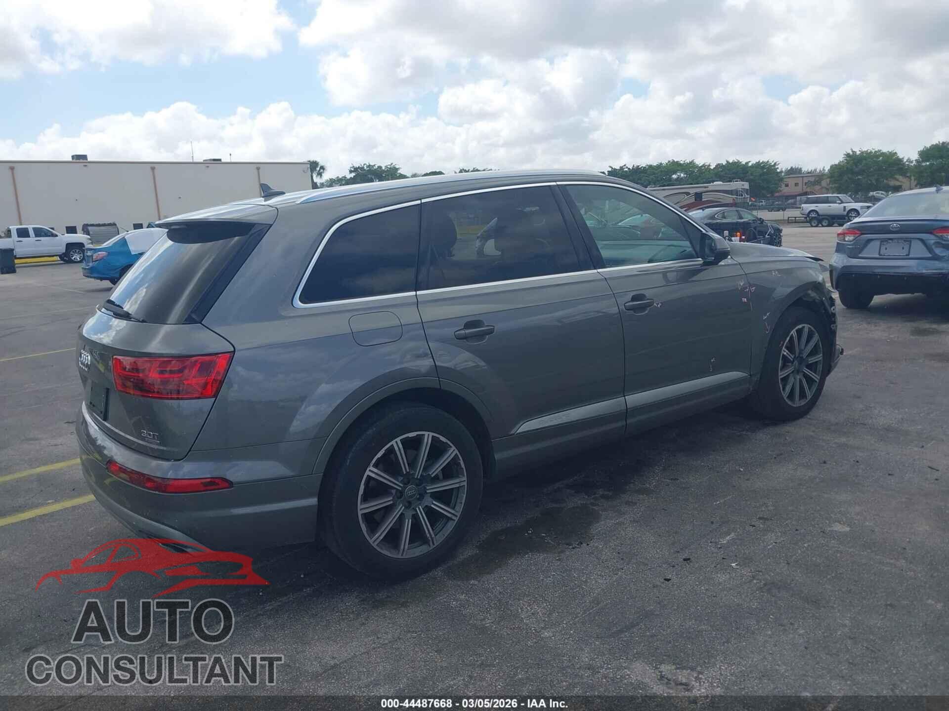 AUDI Q7 2017 - WA1LABF71HD009721
