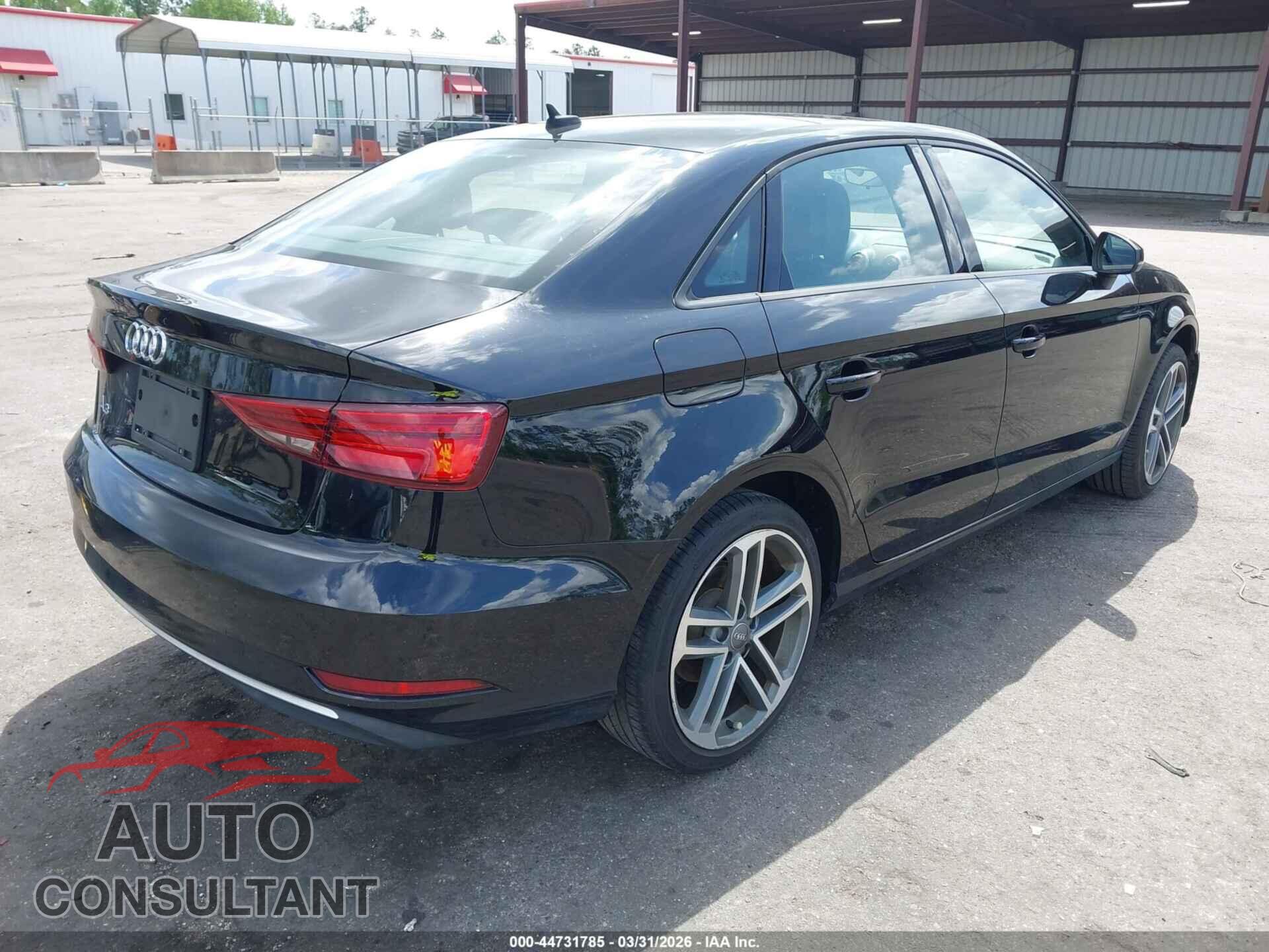 AUDI A3 2017 - WAUAUGFFXH1052428