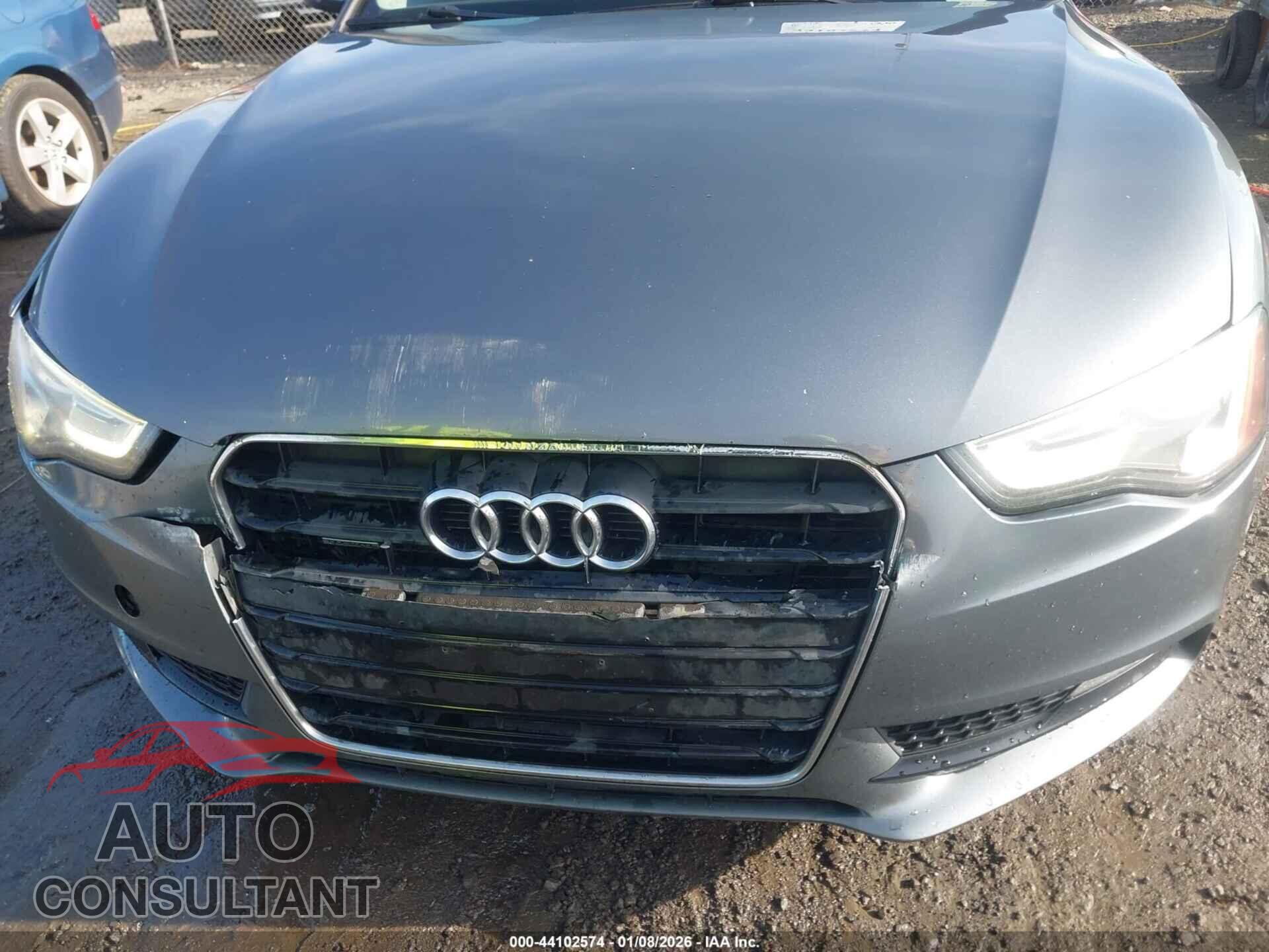 AUDI A5 2014 - WAULFAFR1EA026371
