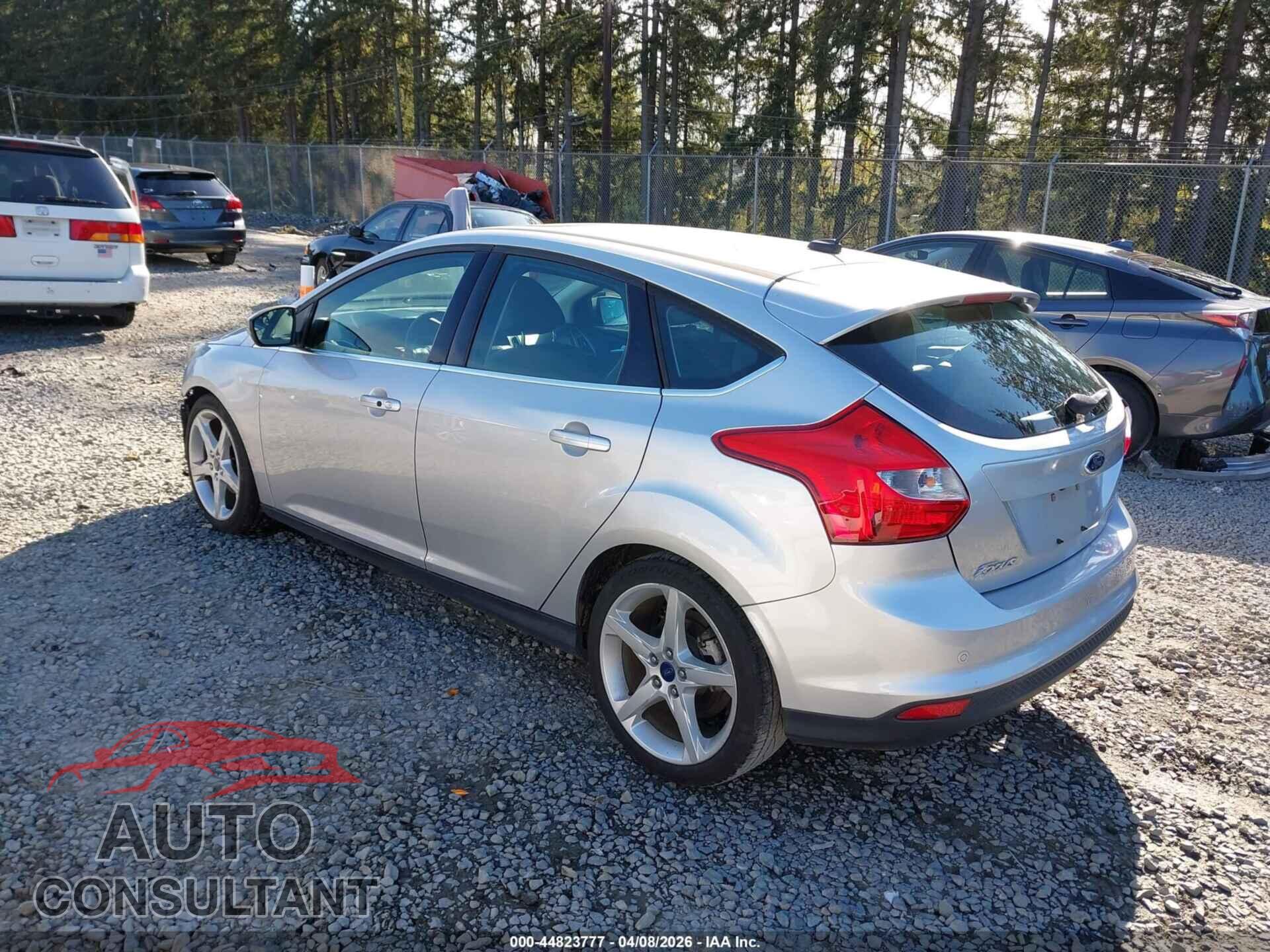 FORD FOCUS 2013 - 1FADP3N2XDL245360