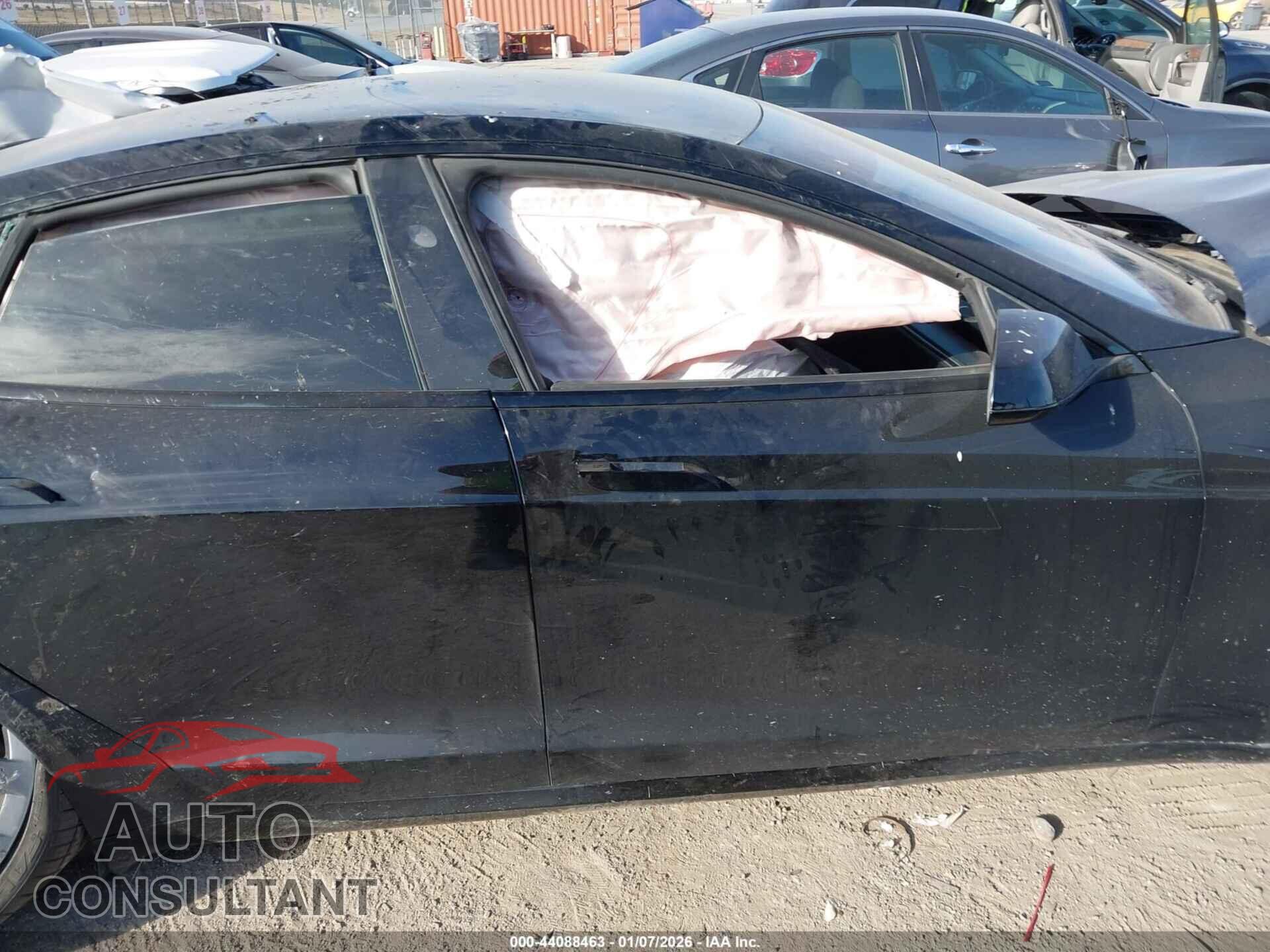 TESLA MODEL S 2023 - 5YJSA1E67PF512231