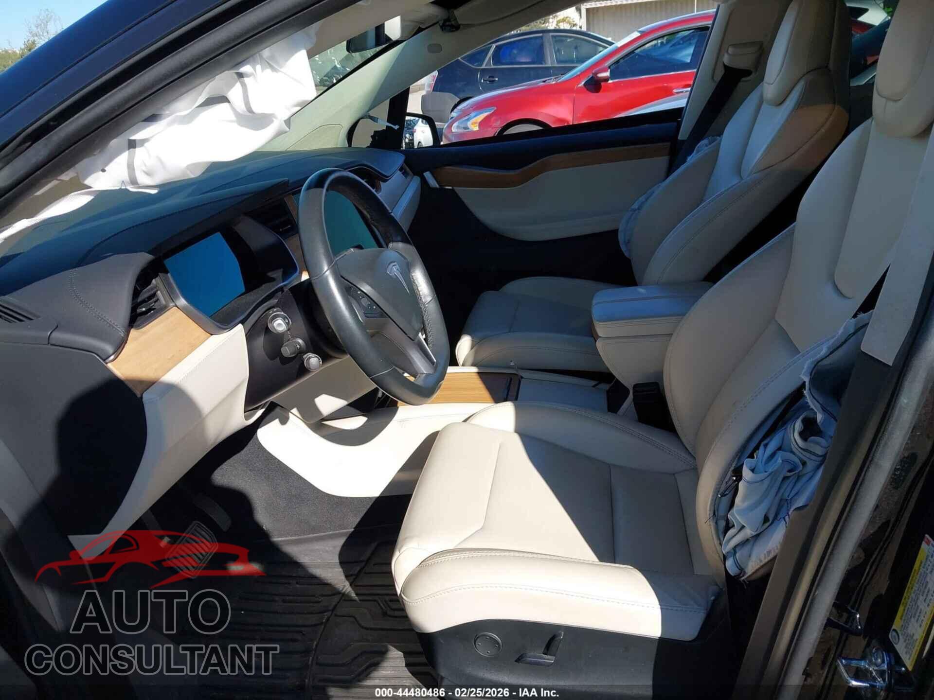 TESLA MODEL X 2019 - 5YJXCBE26KF162425