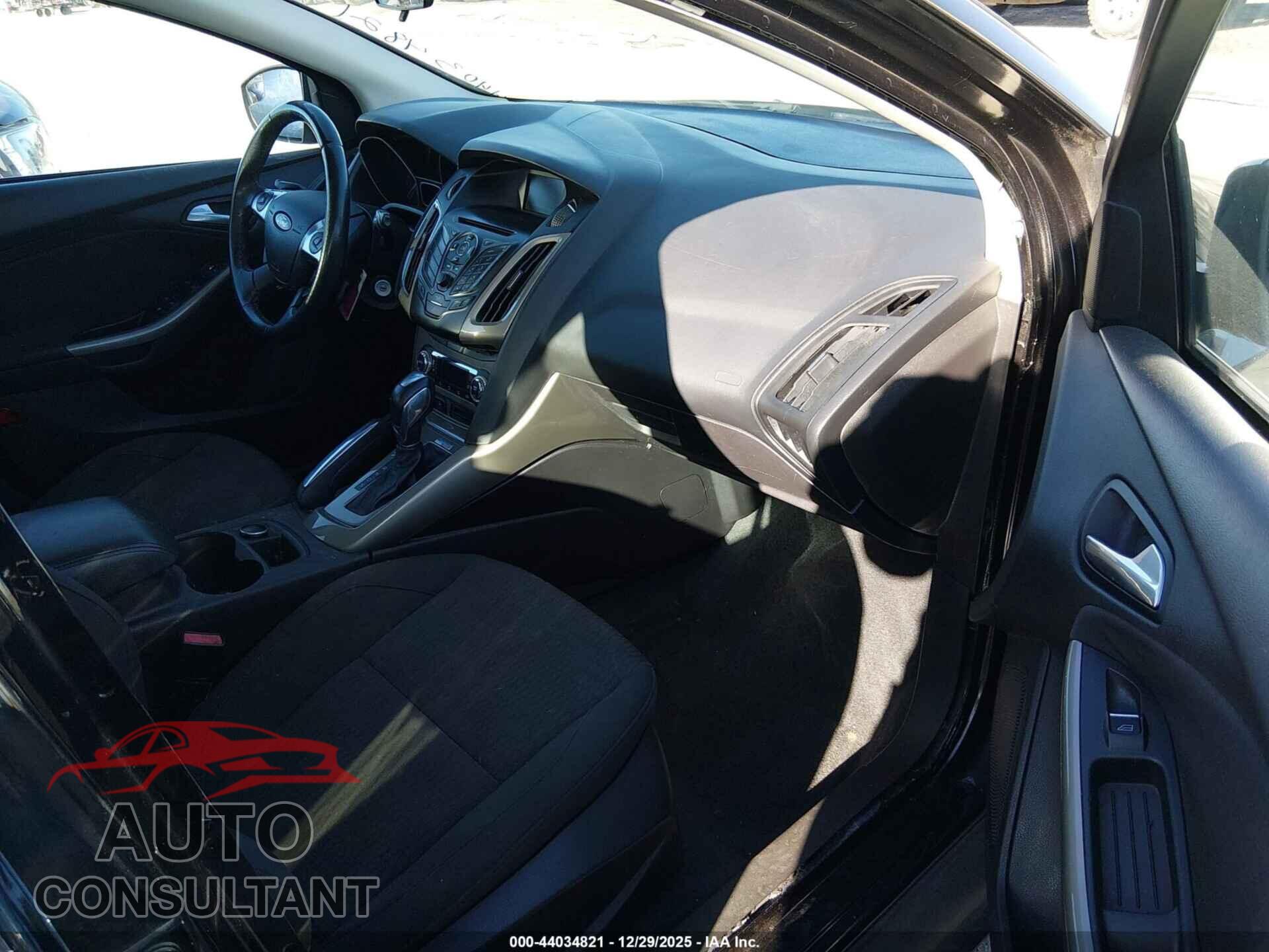 FORD FOCUS 2012 - 1FAHP3M29CL393663