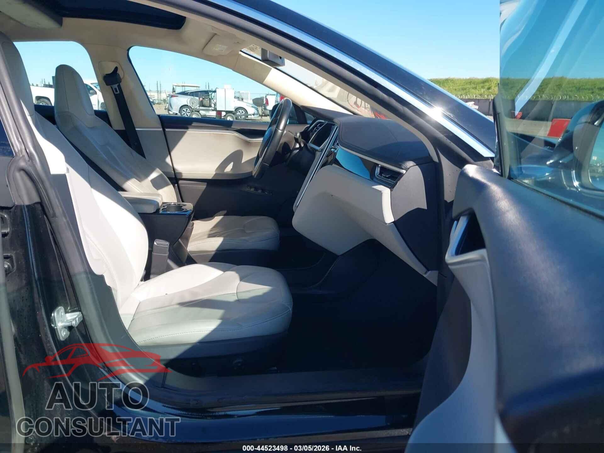TESLA MODEL S 2013 - 5YJSA1DN4DFP08650