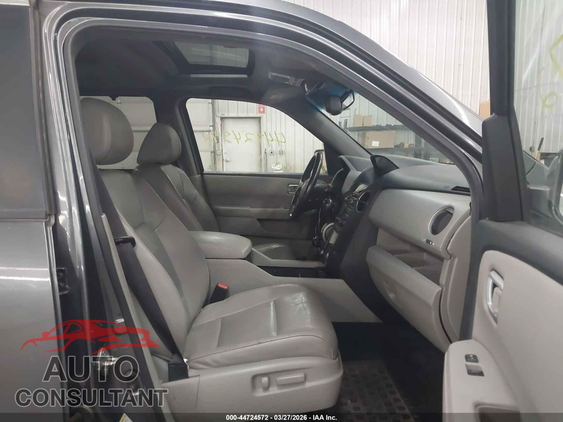 HONDA PILOT 2012 - 5FNYF4H94CB024092