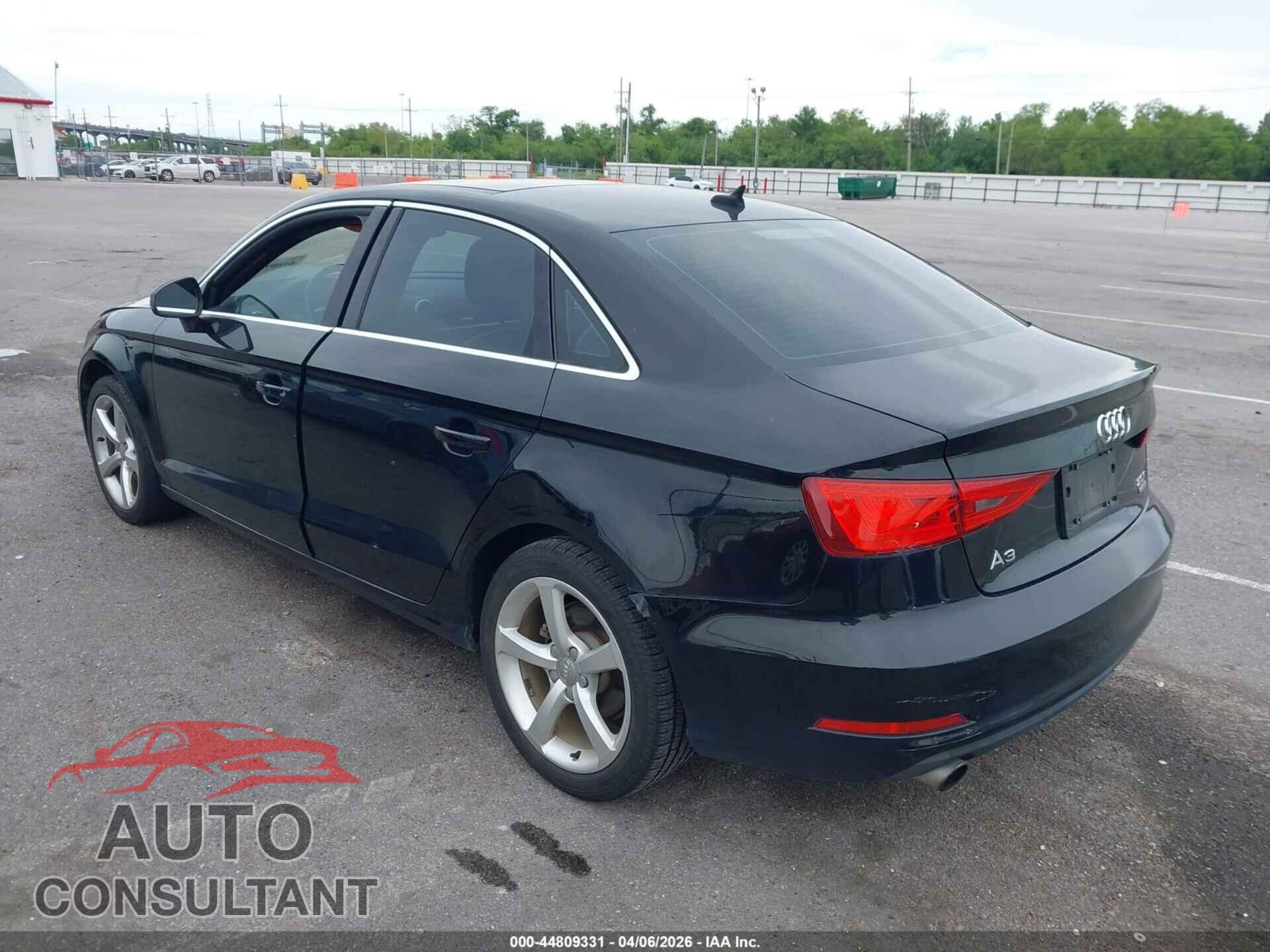 AUDI A3 2015 - WAUBFGFF6F1083770