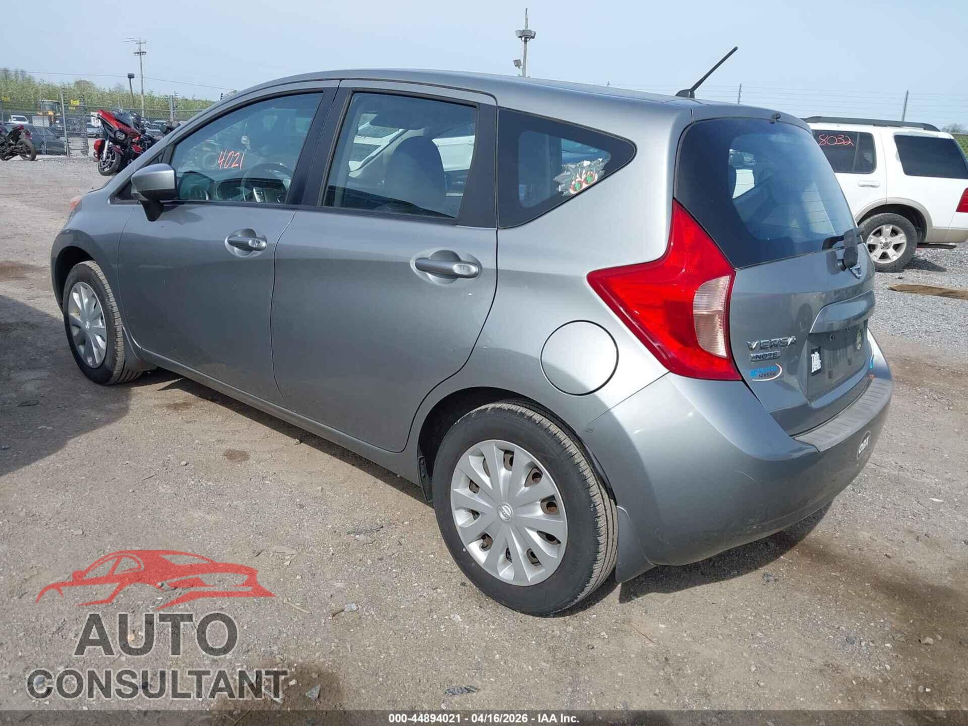 NISSAN VERSA NOTE 2015 - 3N1CE2CP0FL444559