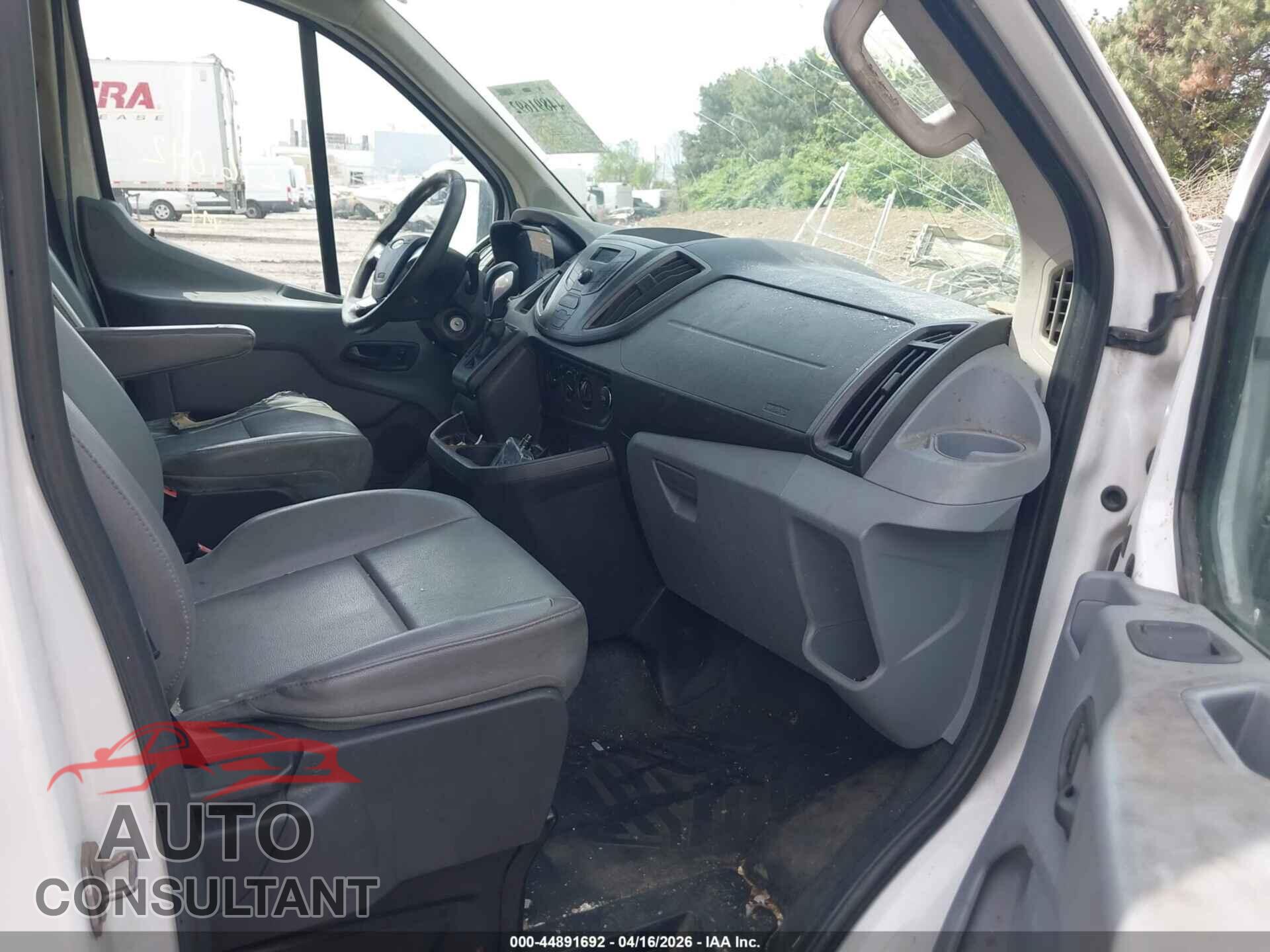 FORD TRANSIT-250 2015 - 1FTNR1YM5FKB14078