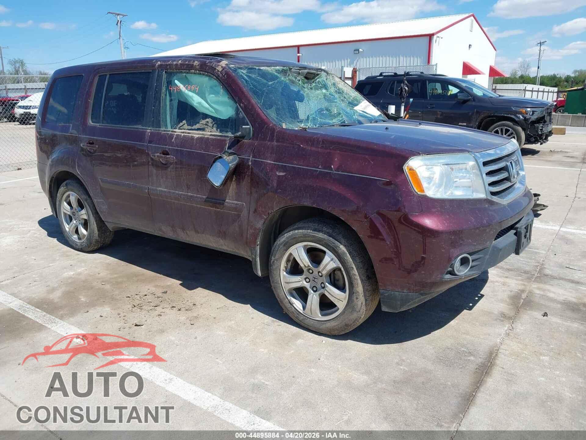 HONDA PILOT 2015 - 5FNYF4H52FB037568