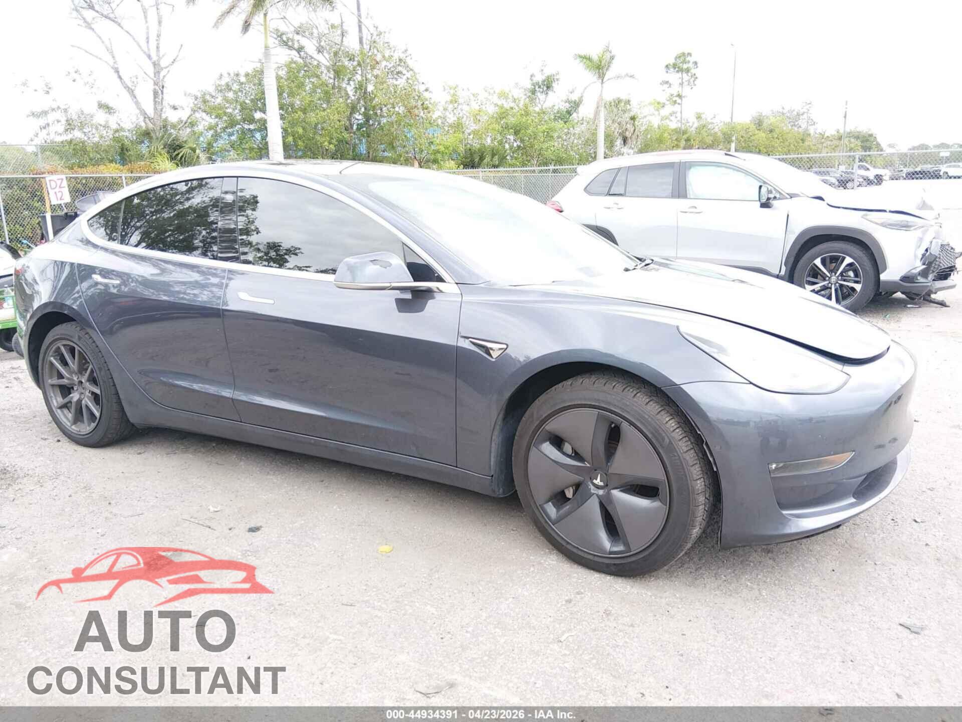 TESLA MODEL 3 2018 - 5YJ3E1EA6JF041757