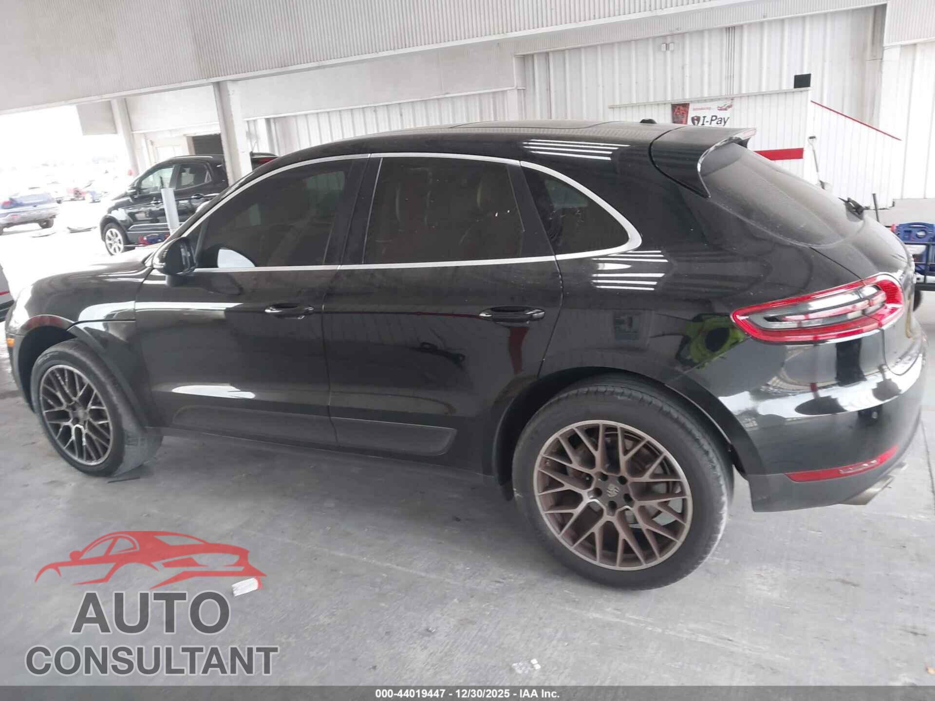 PORSCHE MACAN 2016 - WP1AB2A5XGLB45381