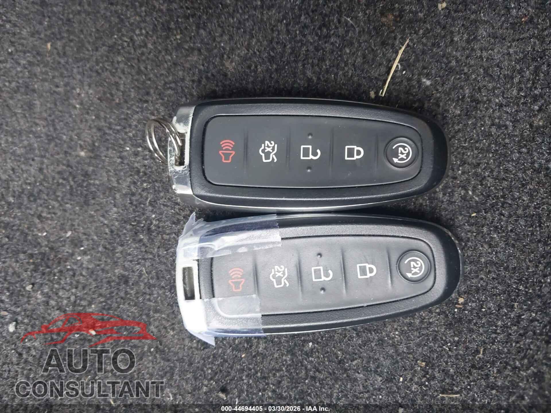 FORD ESCAPE 2015 - 1FMCU9J96FUB53854