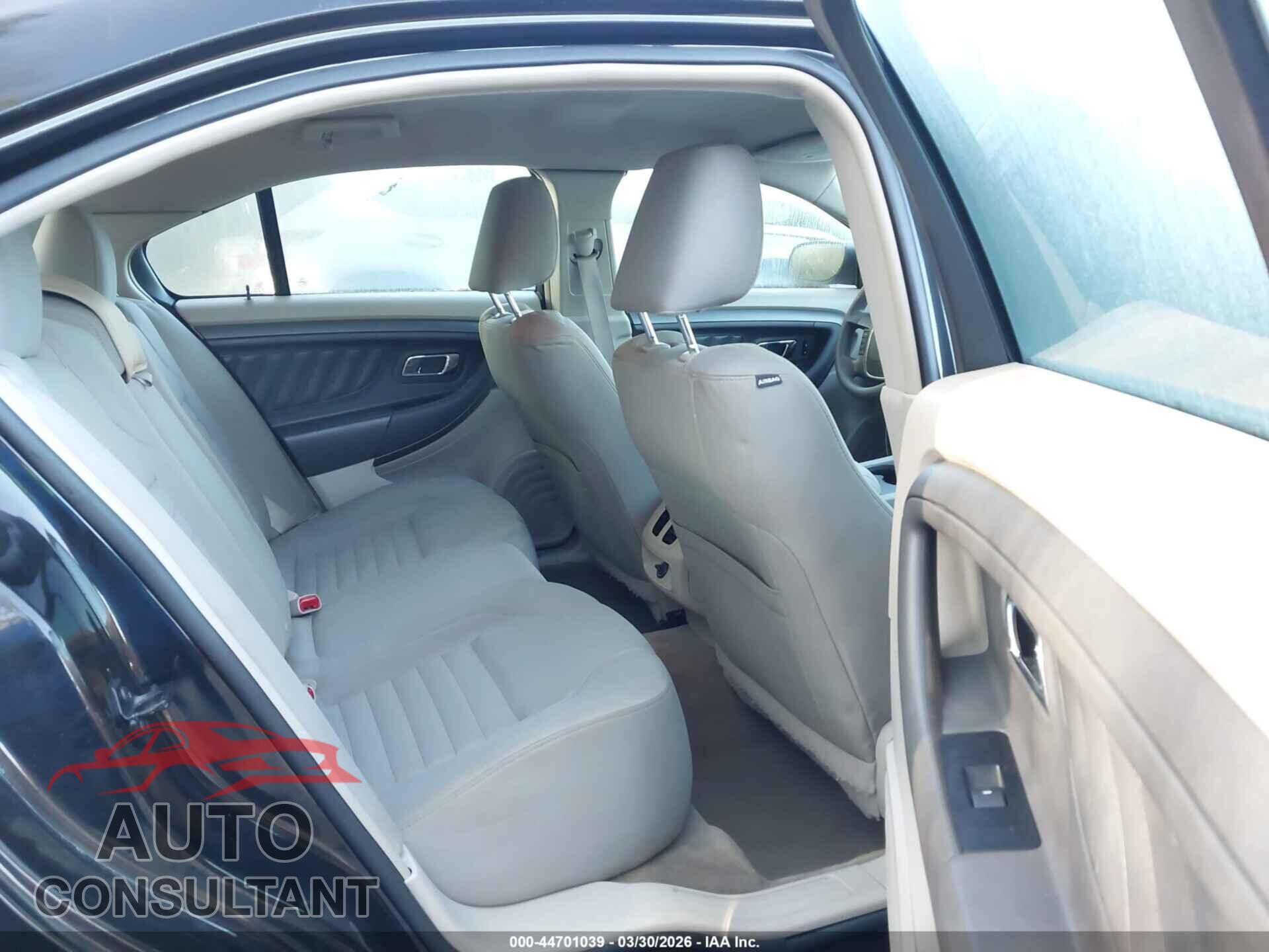 FORD TAURUS 2011 - 1FAHP2DW2BG174077