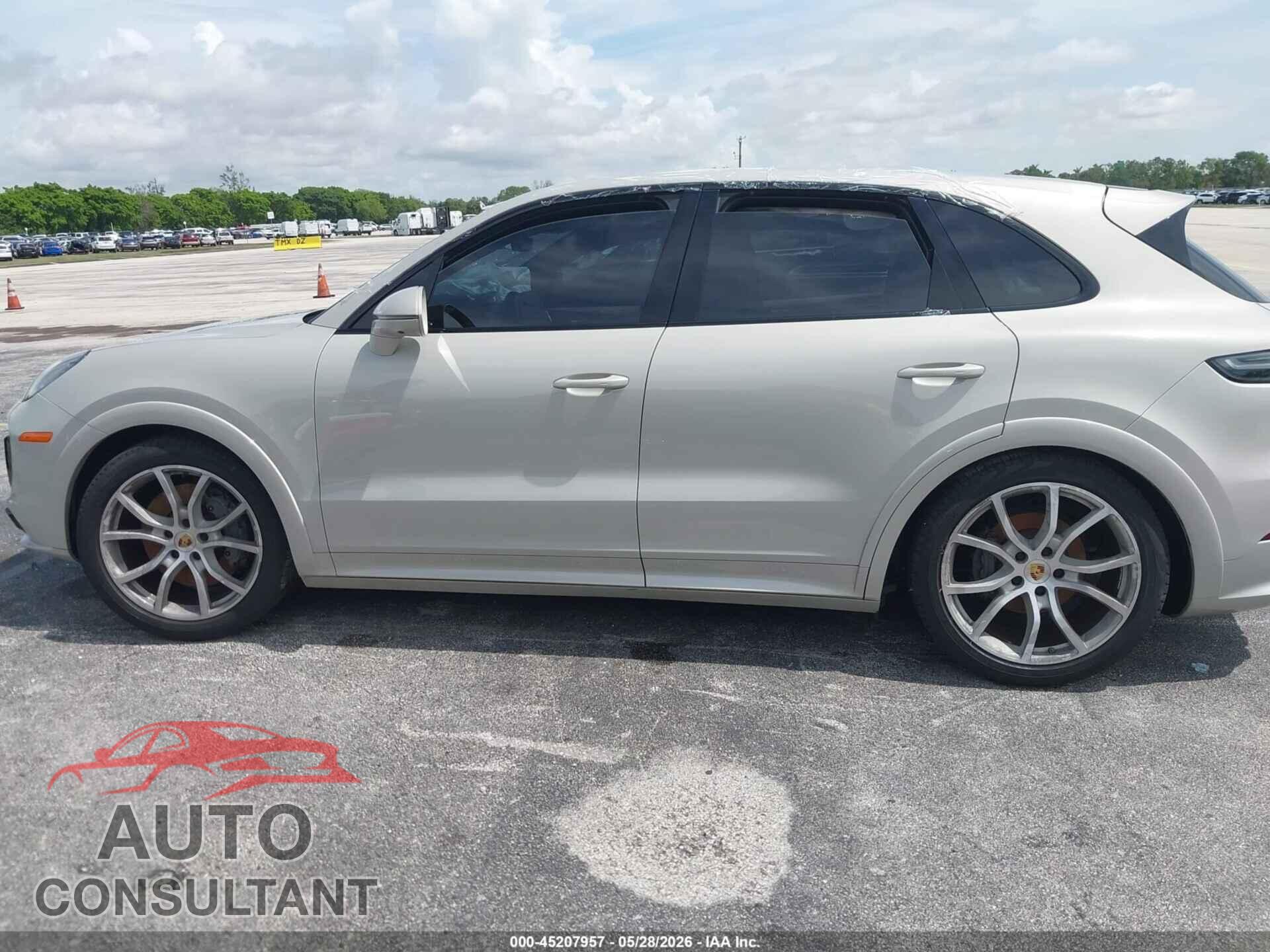 PORSCHE CAYENNE 2021 - WP1AB2AY2MDA27387