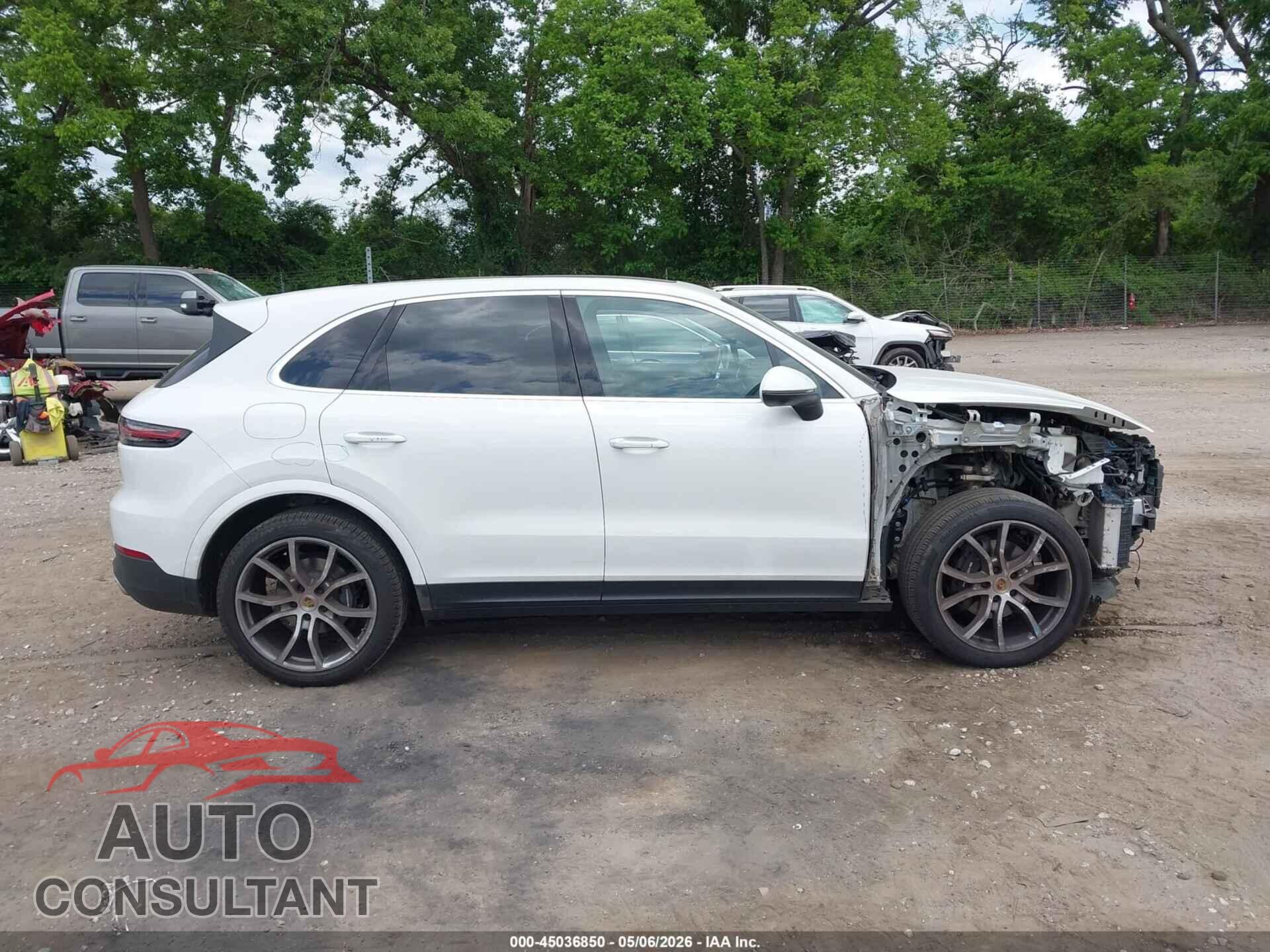 PORSCHE CAYENNE 2020 - WP1AA2AY2LDA08484