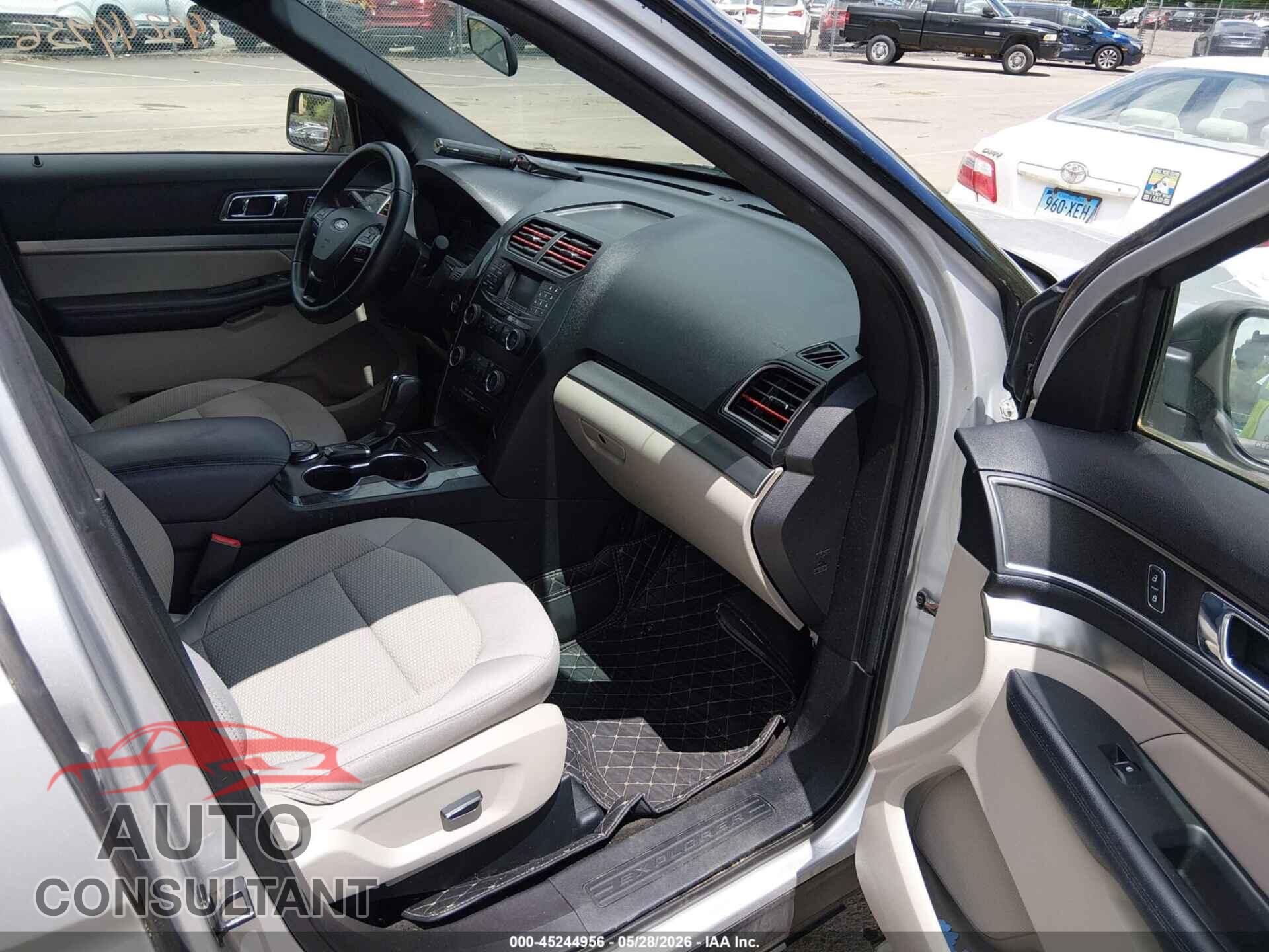 FORD EXPLORER 2018 - 1FM5K8DH7JGB37083