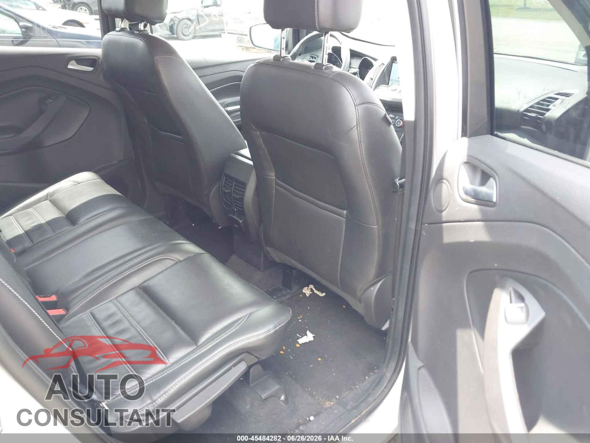 FORD ESCAPE 2017 - 1FMCU9J98HUB06568