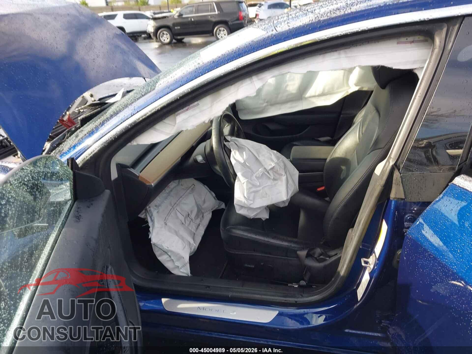 TESLA MODEL 3 2018 - 5YJ3E1EA7JF037121