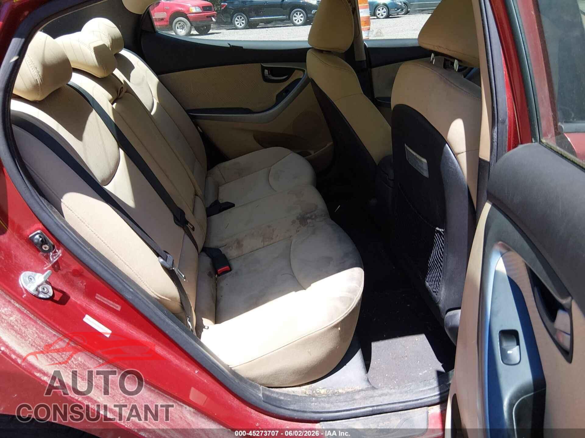 HYUNDAI ELANTRA 2011 - KMHDH4AEXBU155397