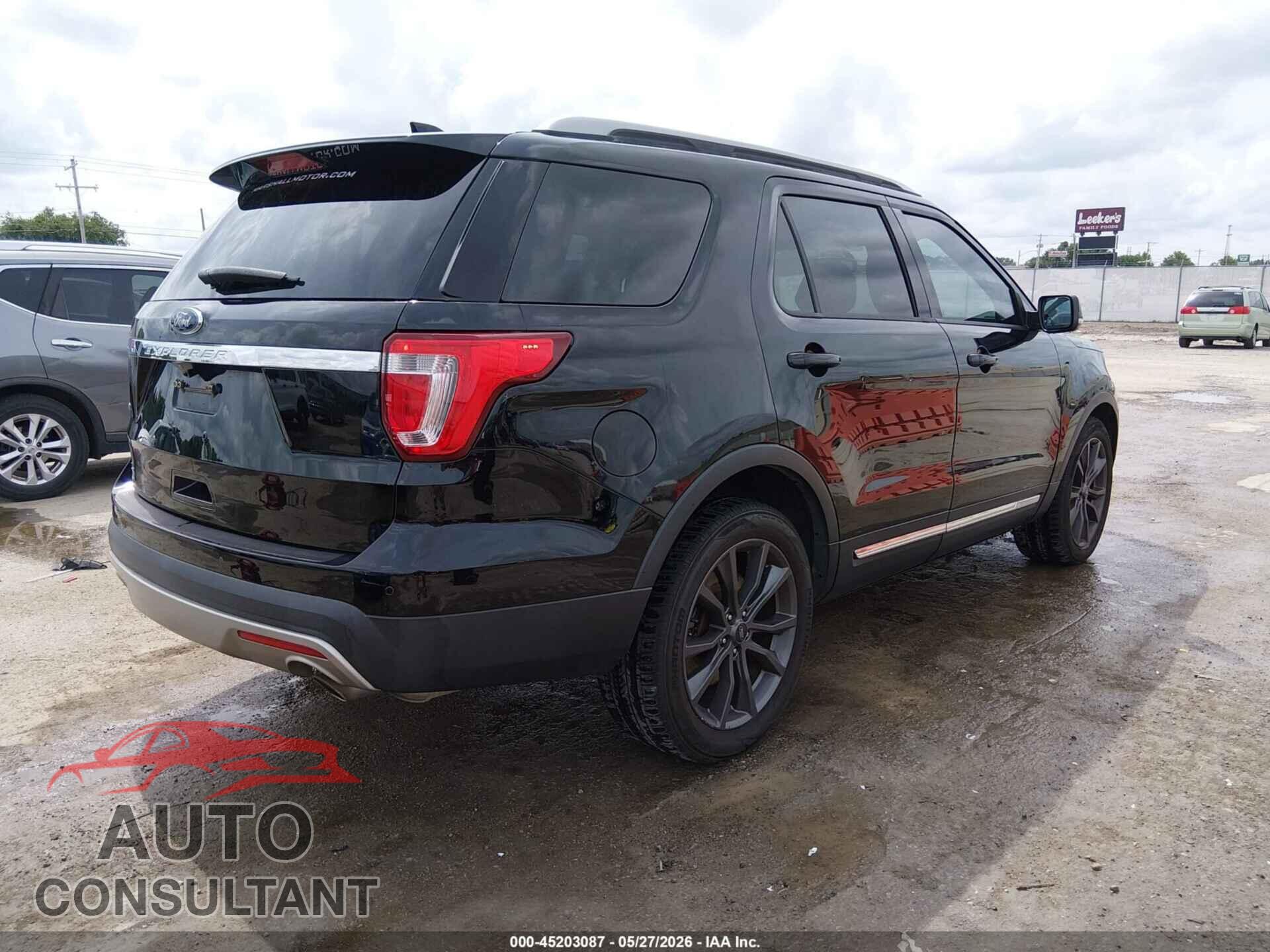 FORD EXPLORER 2017 - 1FM5K7D82HGC21185