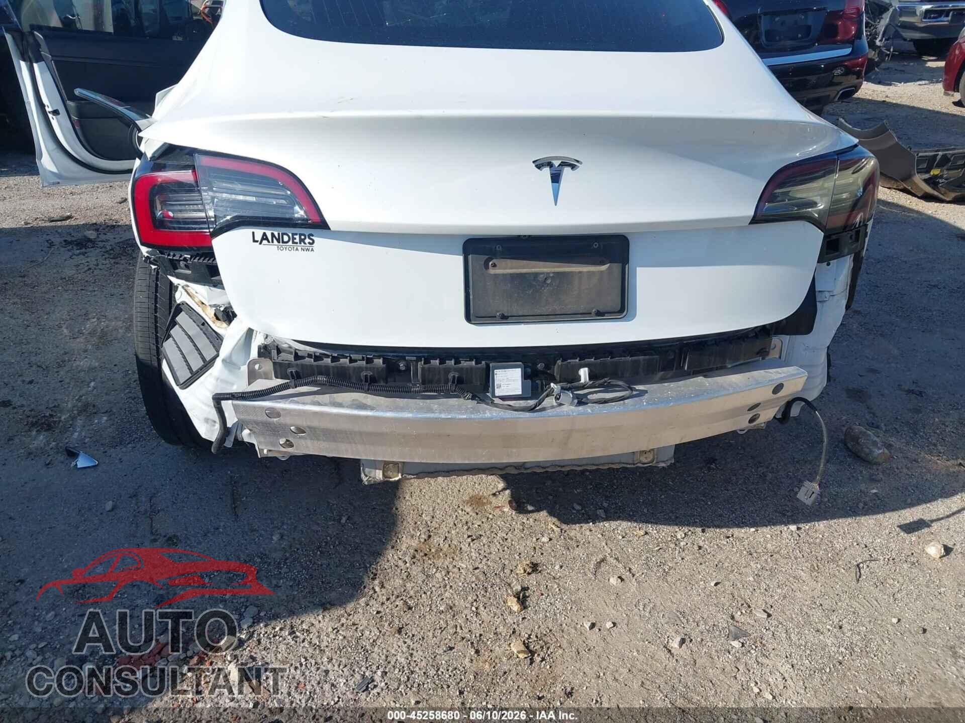 TESLA MODEL 3 2020 - 5YJ3E1EA5LF785708