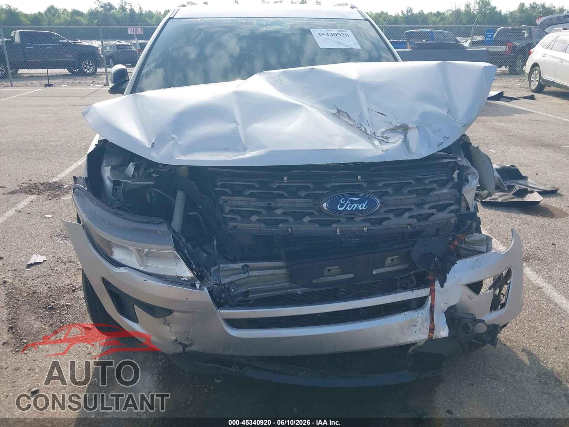 FORD EXPLORER 2019 - 1FM5K7BH3KGA75096