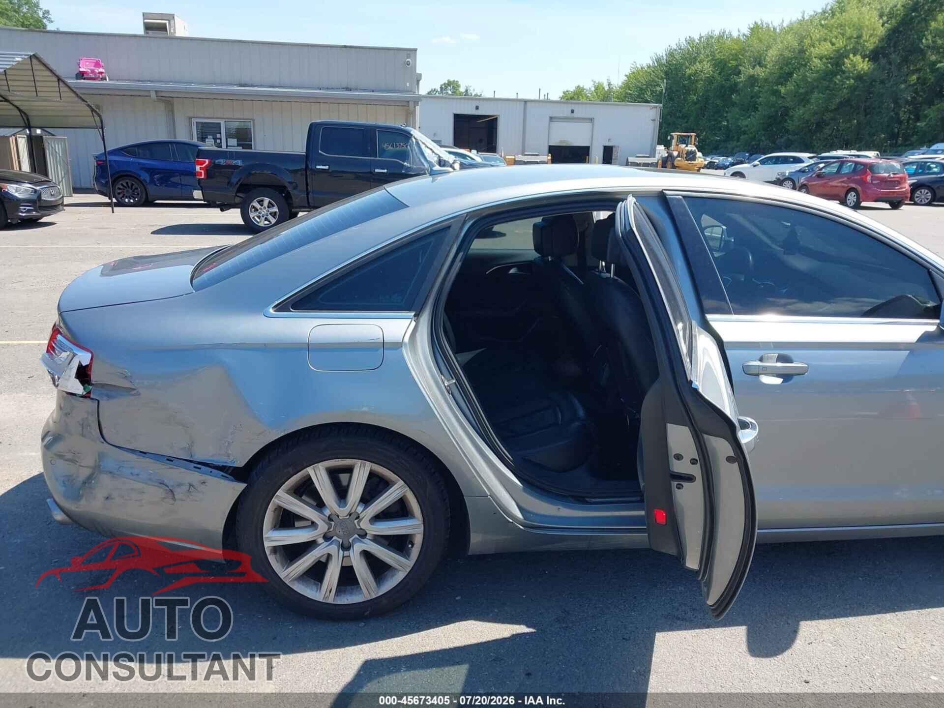 AUDI A6 2013 - WAUGGAFC2DN145306